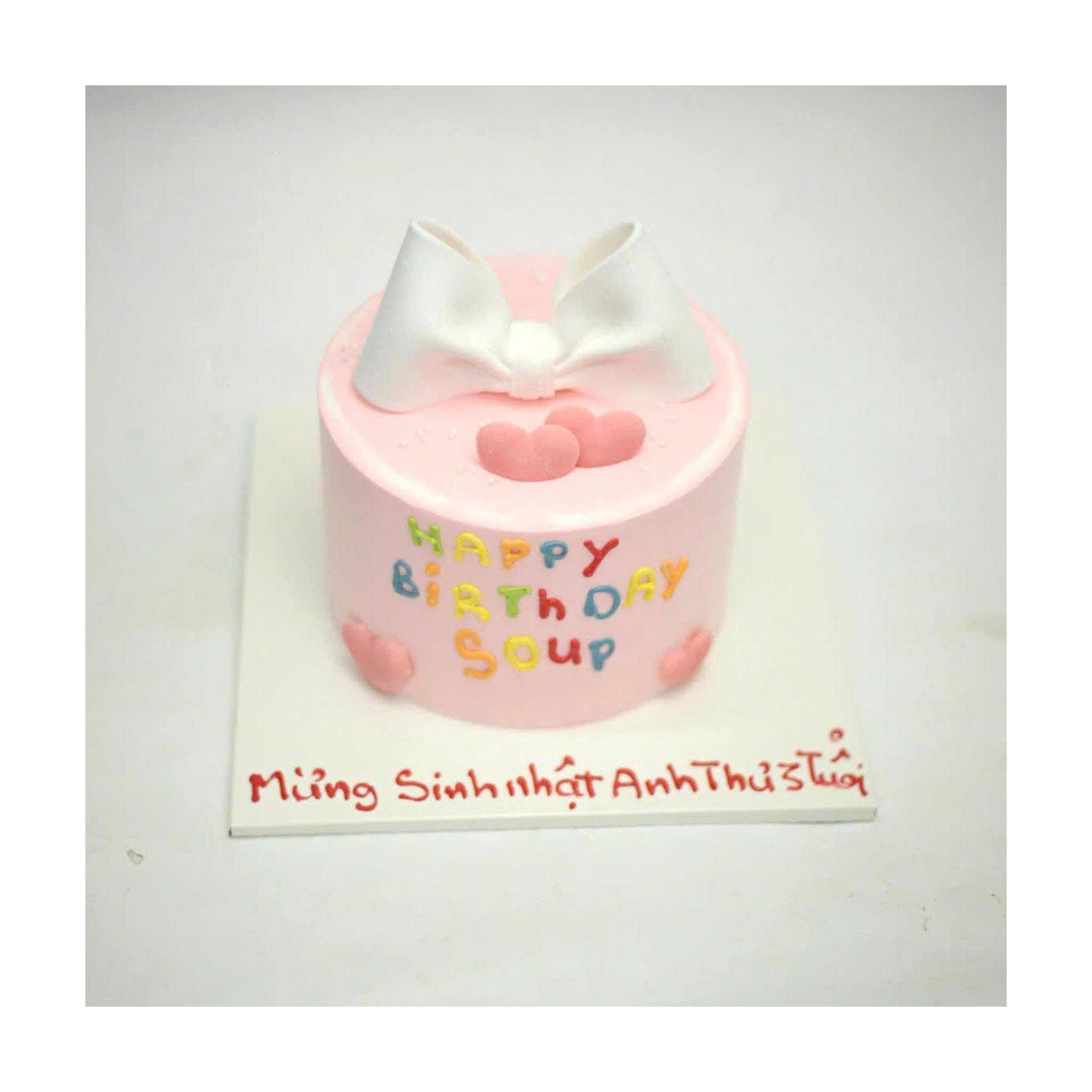 Bánh nơ trắng hồng ngọt ngào