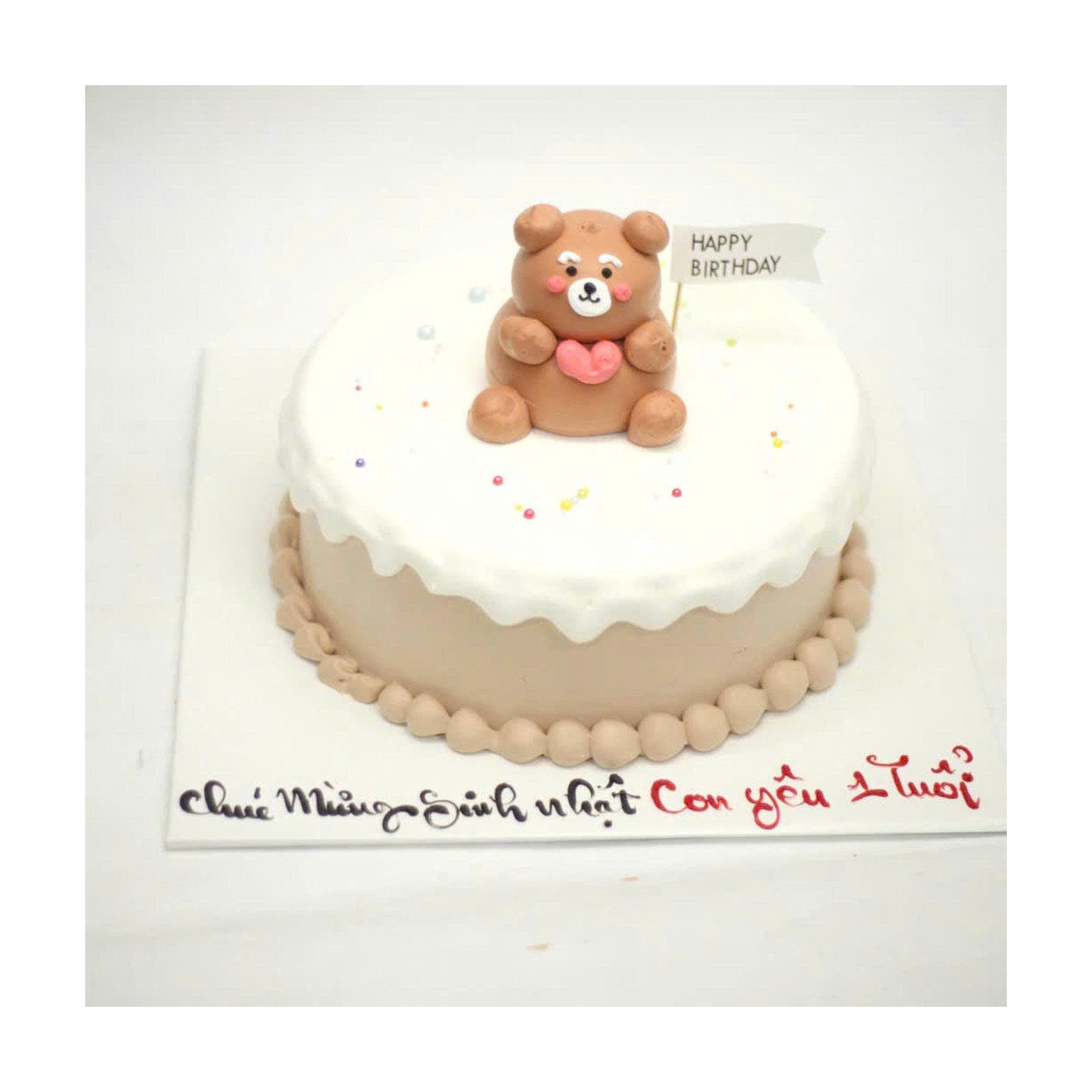 Bánh gấu nâu ôm tim