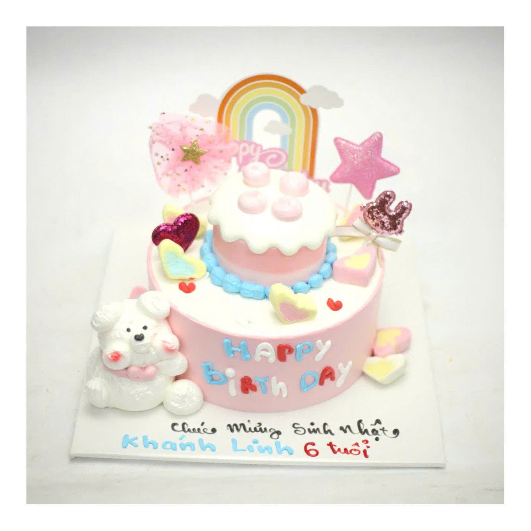Bánh sinh nhật tông hồng cho bé gái
