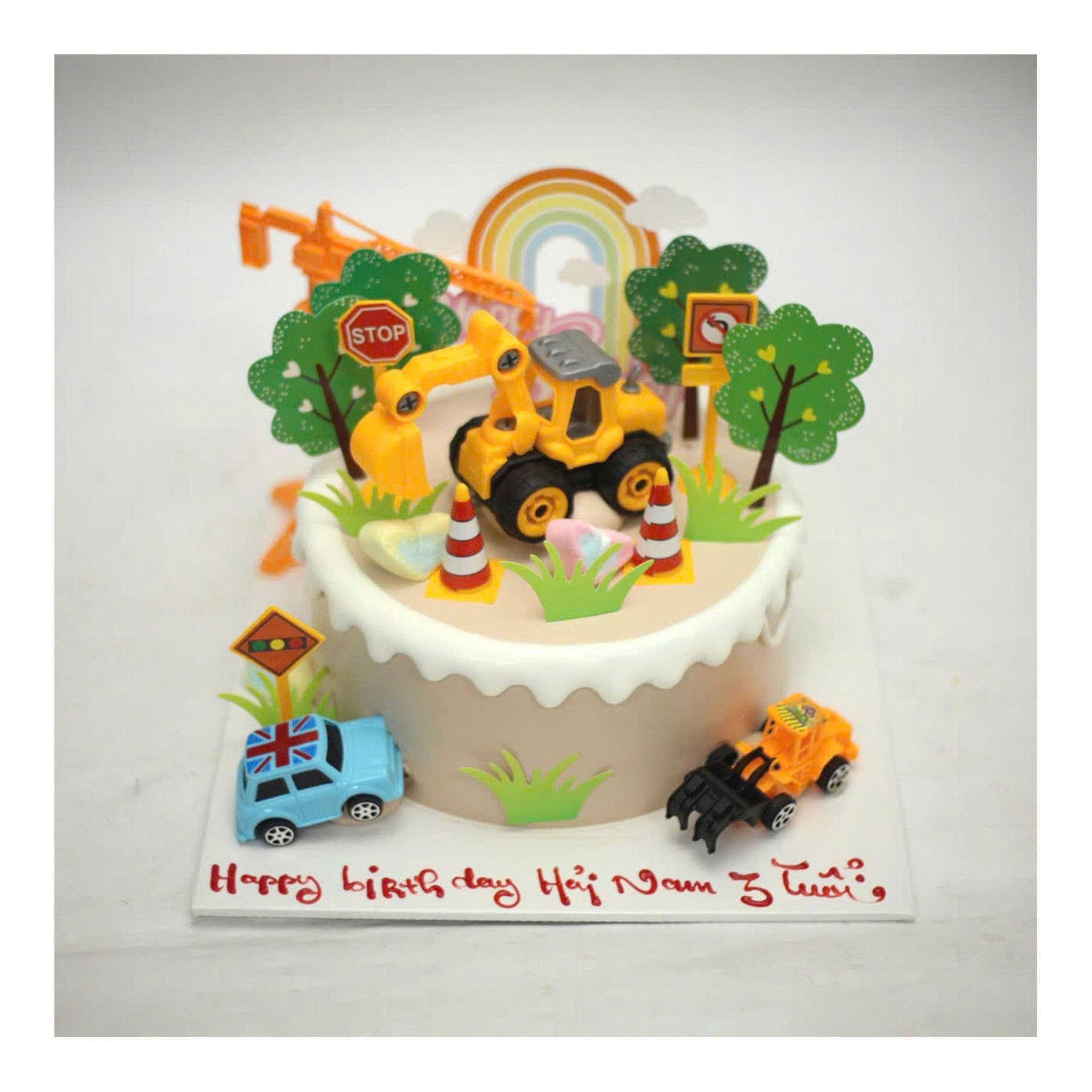 Bánh sinh nhật chủ đề xe công trình xây dựng