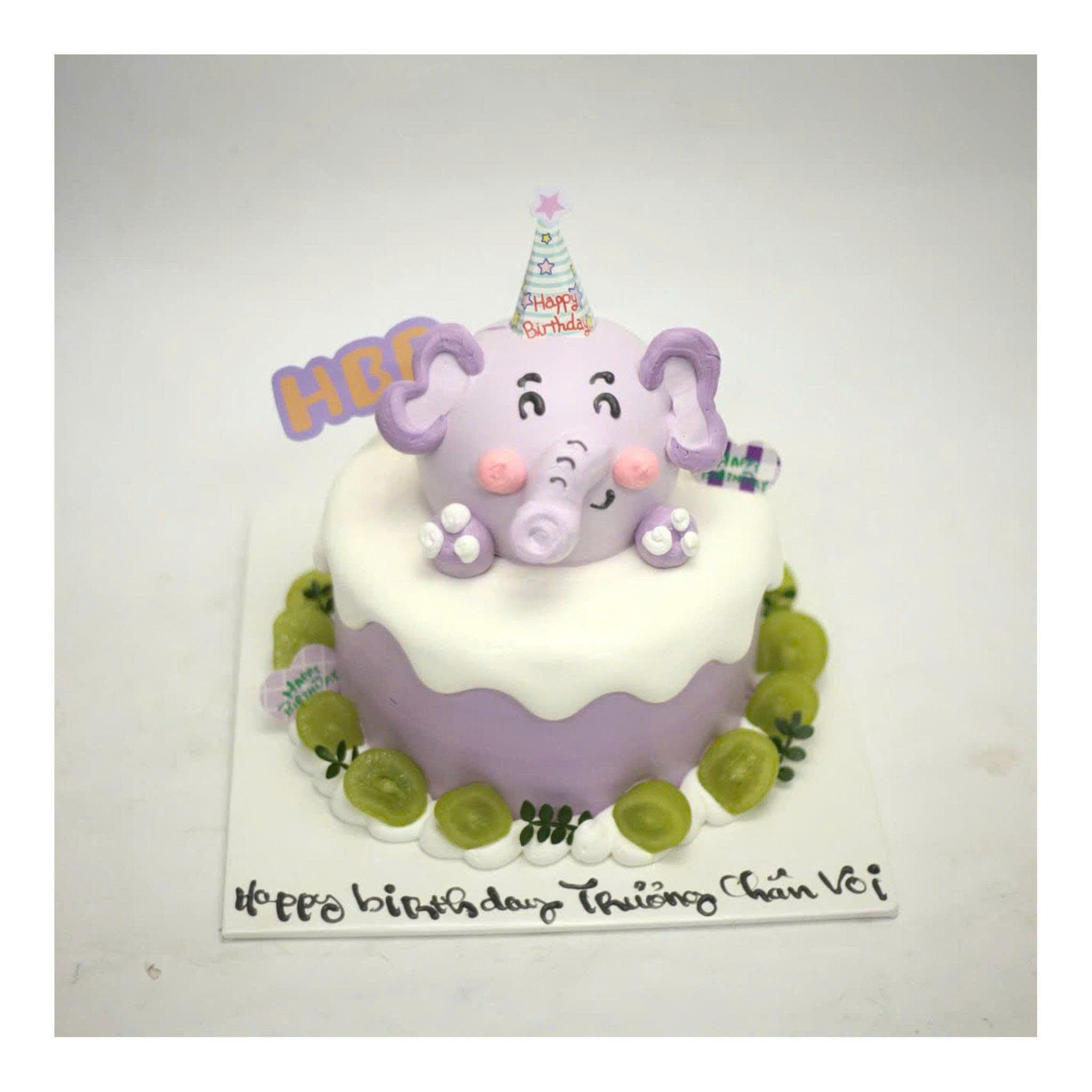 Bánh sinh nhật chú voi tím dễ thương