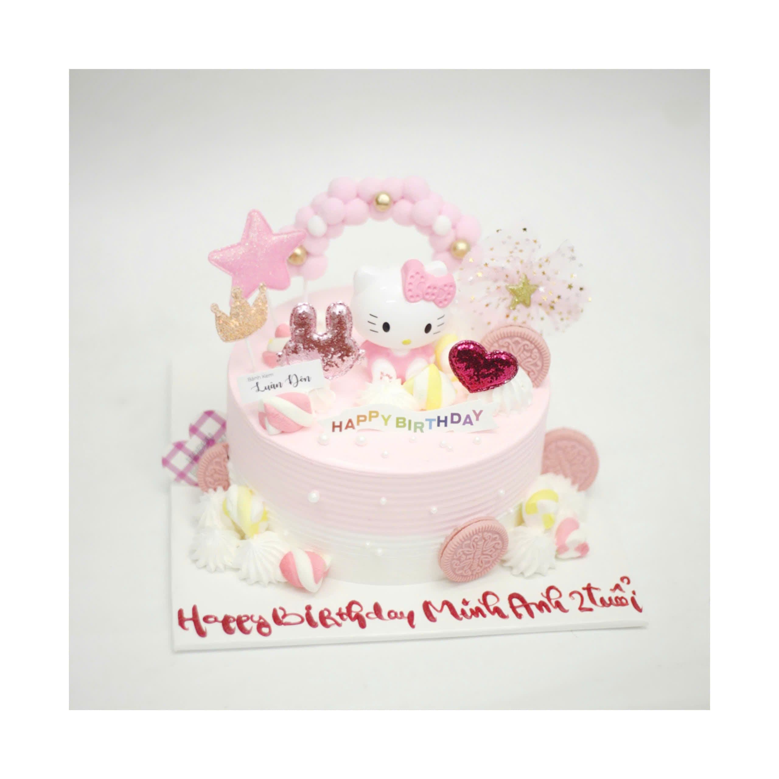 Bánh kem màu hồng Hello Kitty ngọt ngào