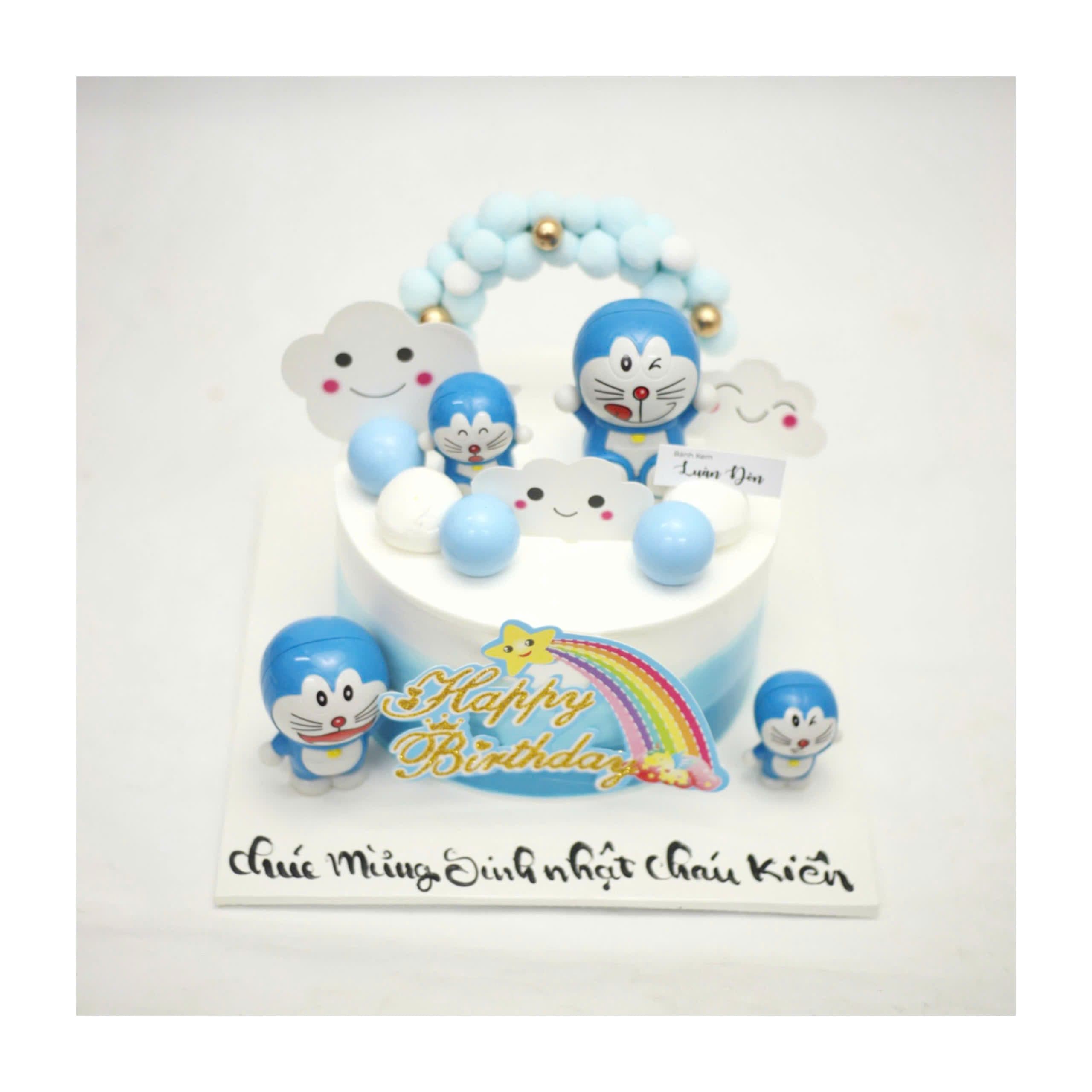 Bánh kem Doremon cùng mây xanh dương