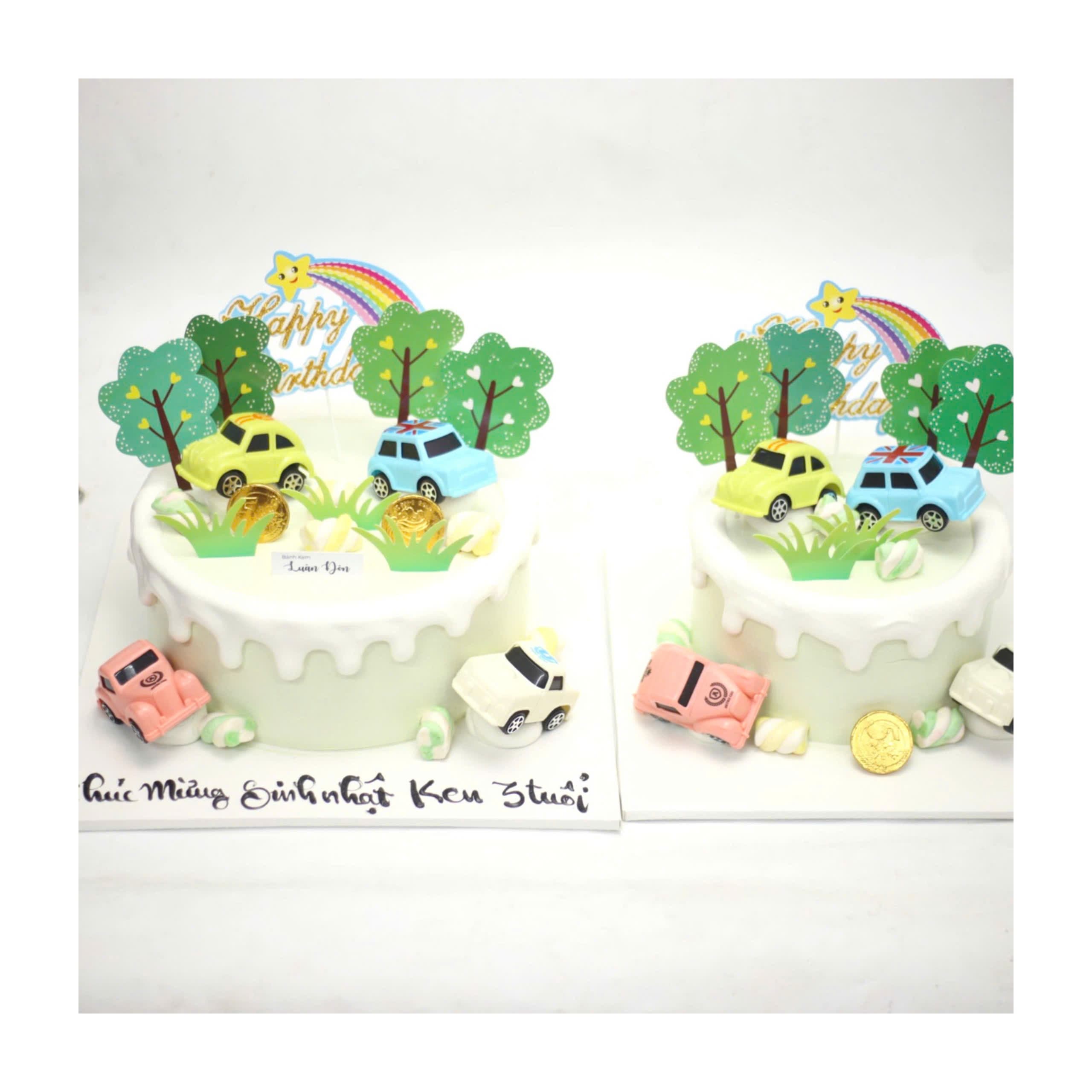 Bánh kem chủ đề xe hơi nhỏ xinh