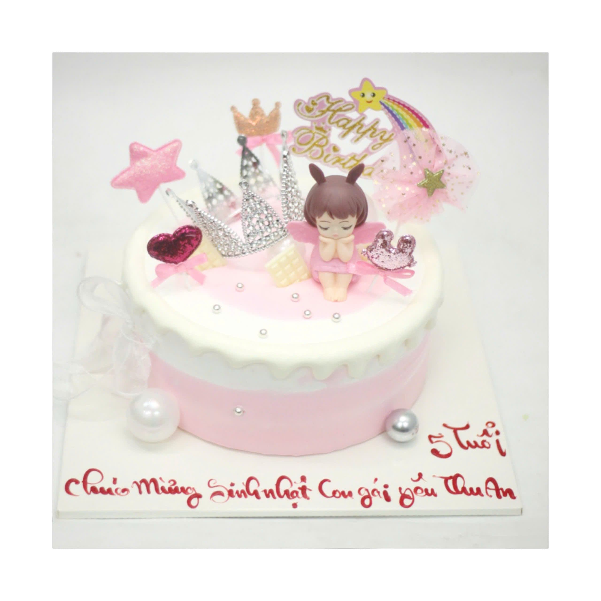 Bánh kem bé gái thiên thần nhỏ