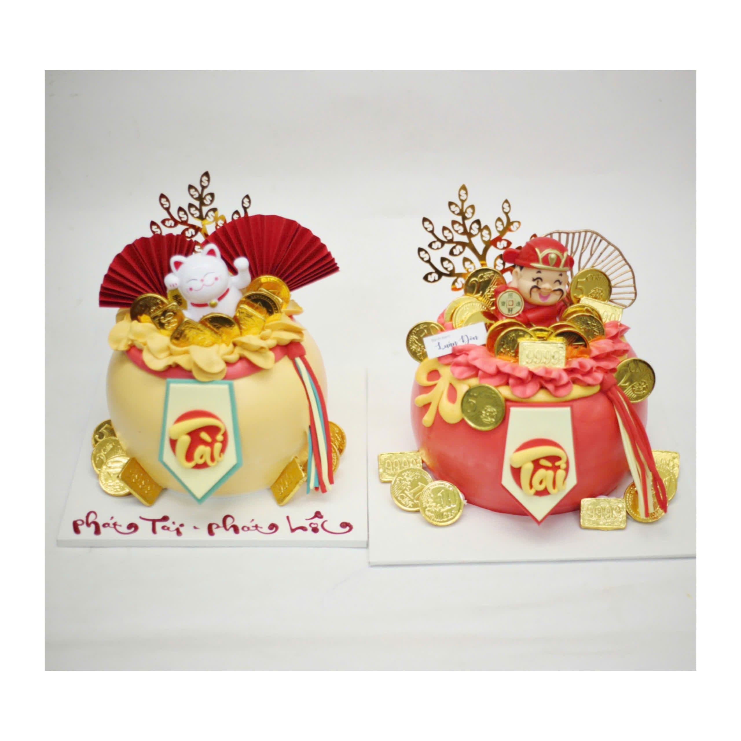 Bánh kem hũ vàng Thần Tài mèo vẫy tay