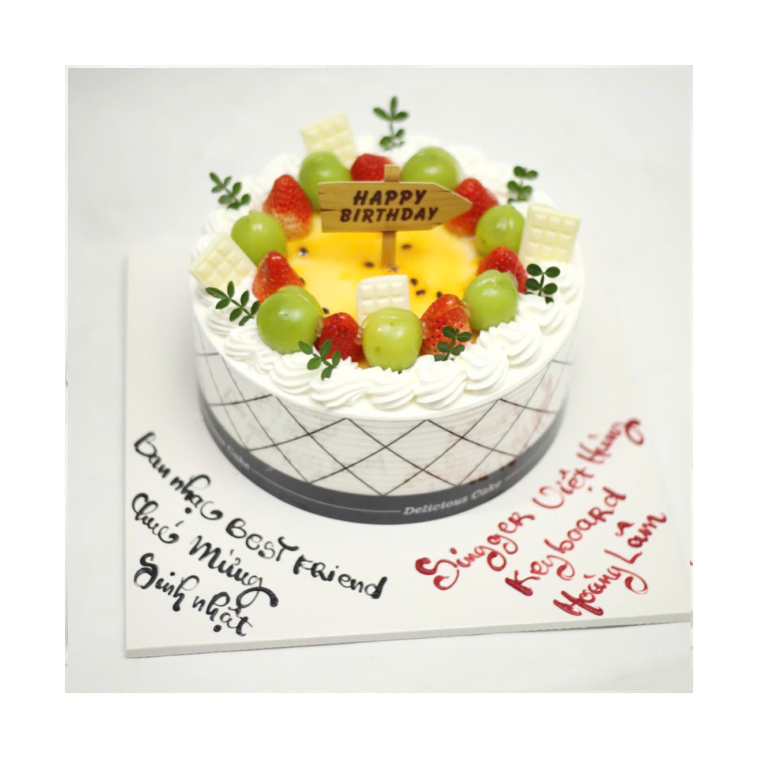 Bánh sinh nhật trang trí hoa quả tươi nhiệt đới