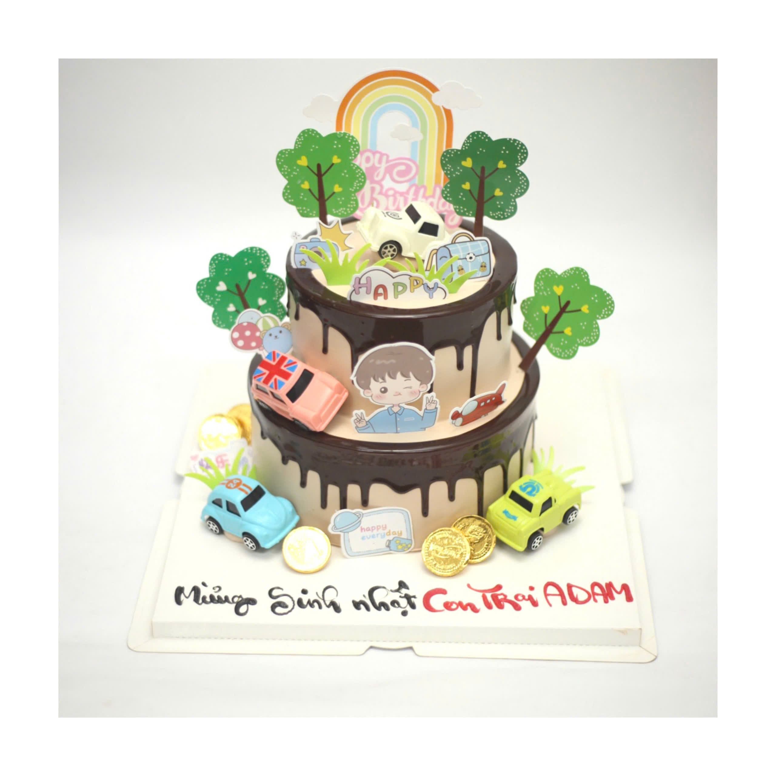 Bánh sinh nhật hai tầng chủ đề bé trai