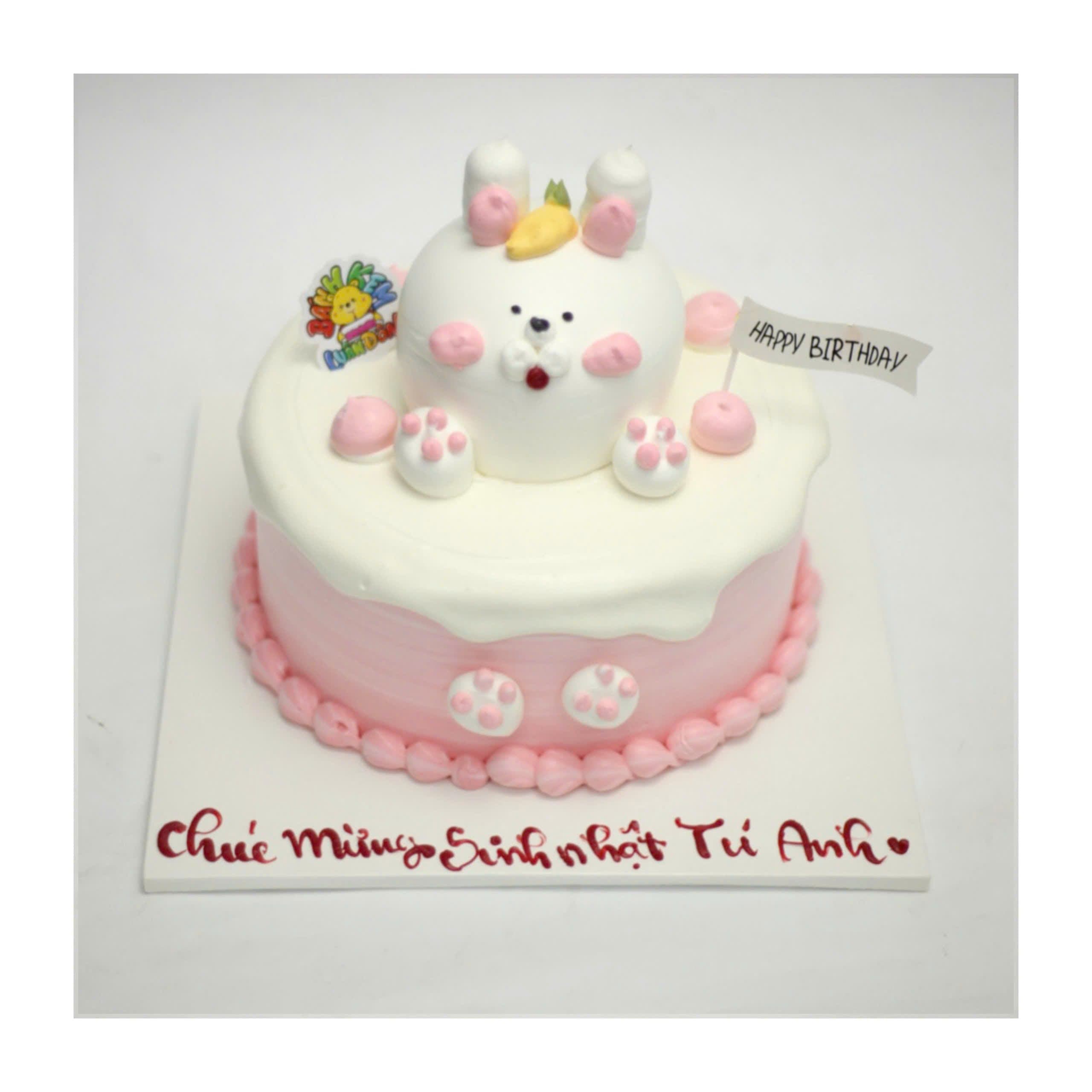 Bánh kem chú thỏ trắng tai hồng