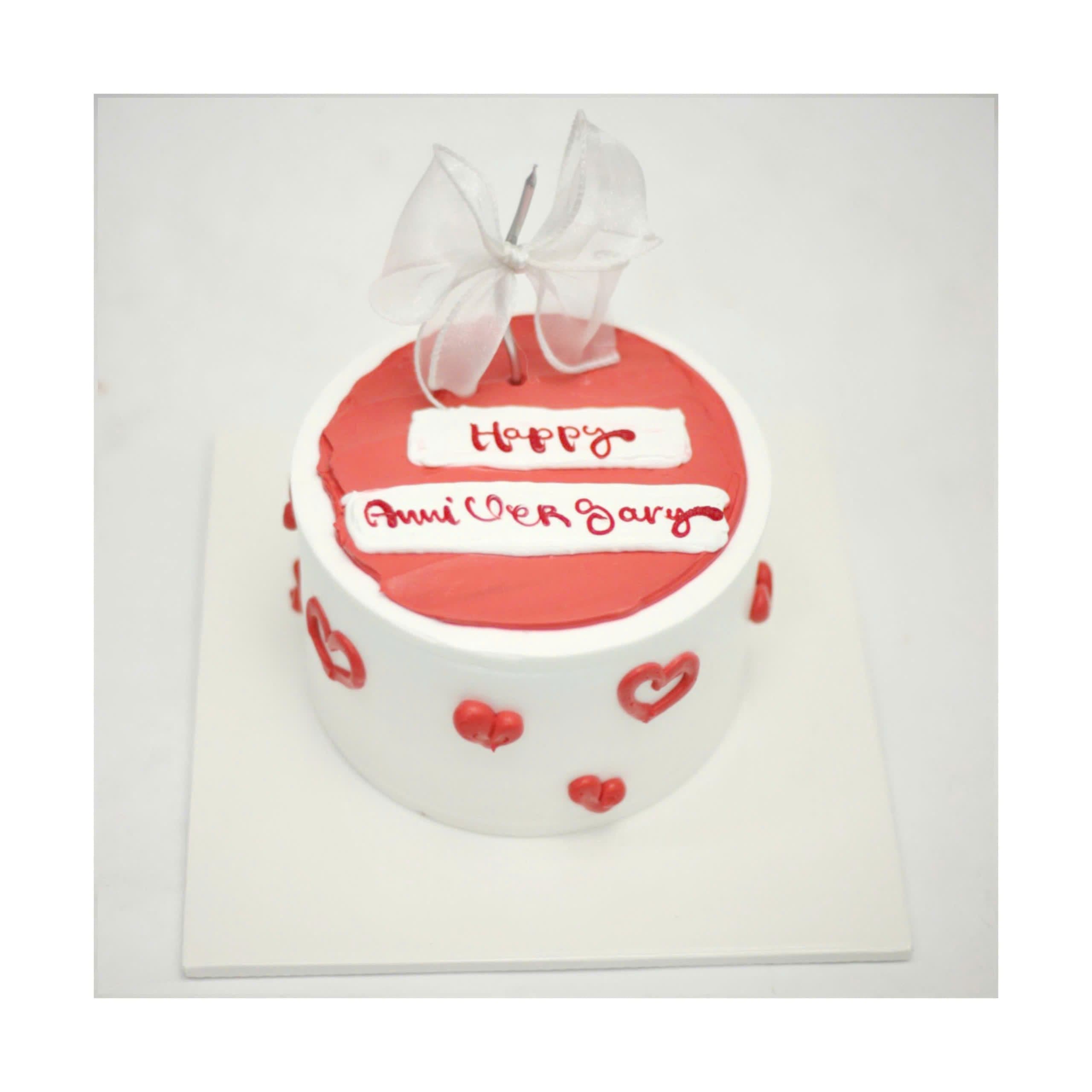 Bánh kem kỷ niệm đỏ trắng đơn giản tinh tế