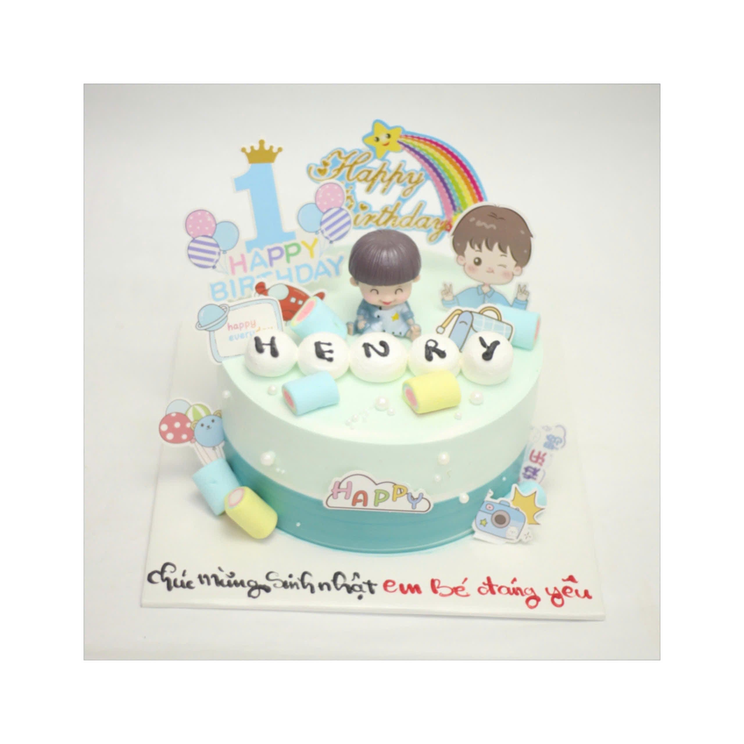 Bánh kem sinh nhật cho bé trai Henry