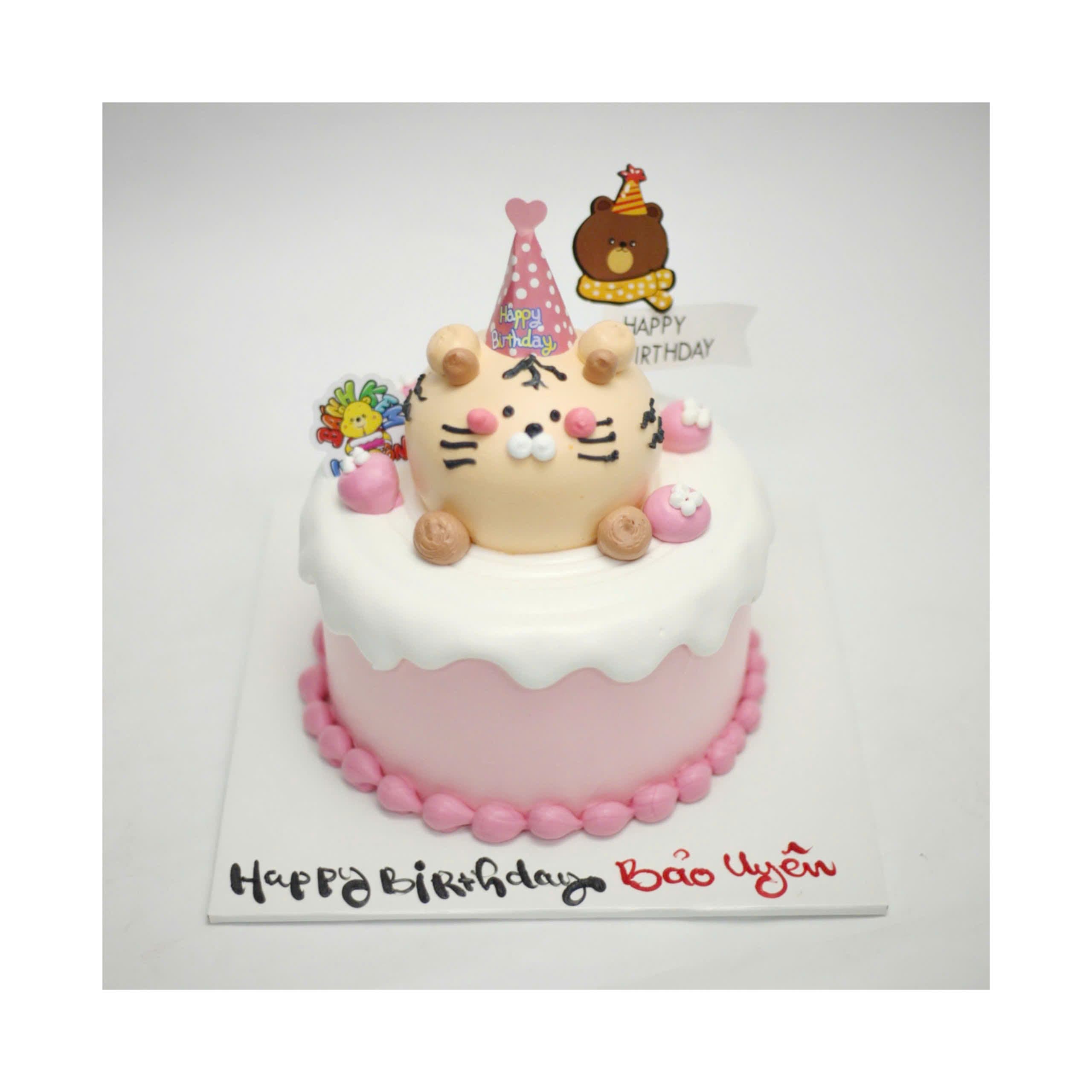 Bánh kem tạo hình hổ con đội mũ