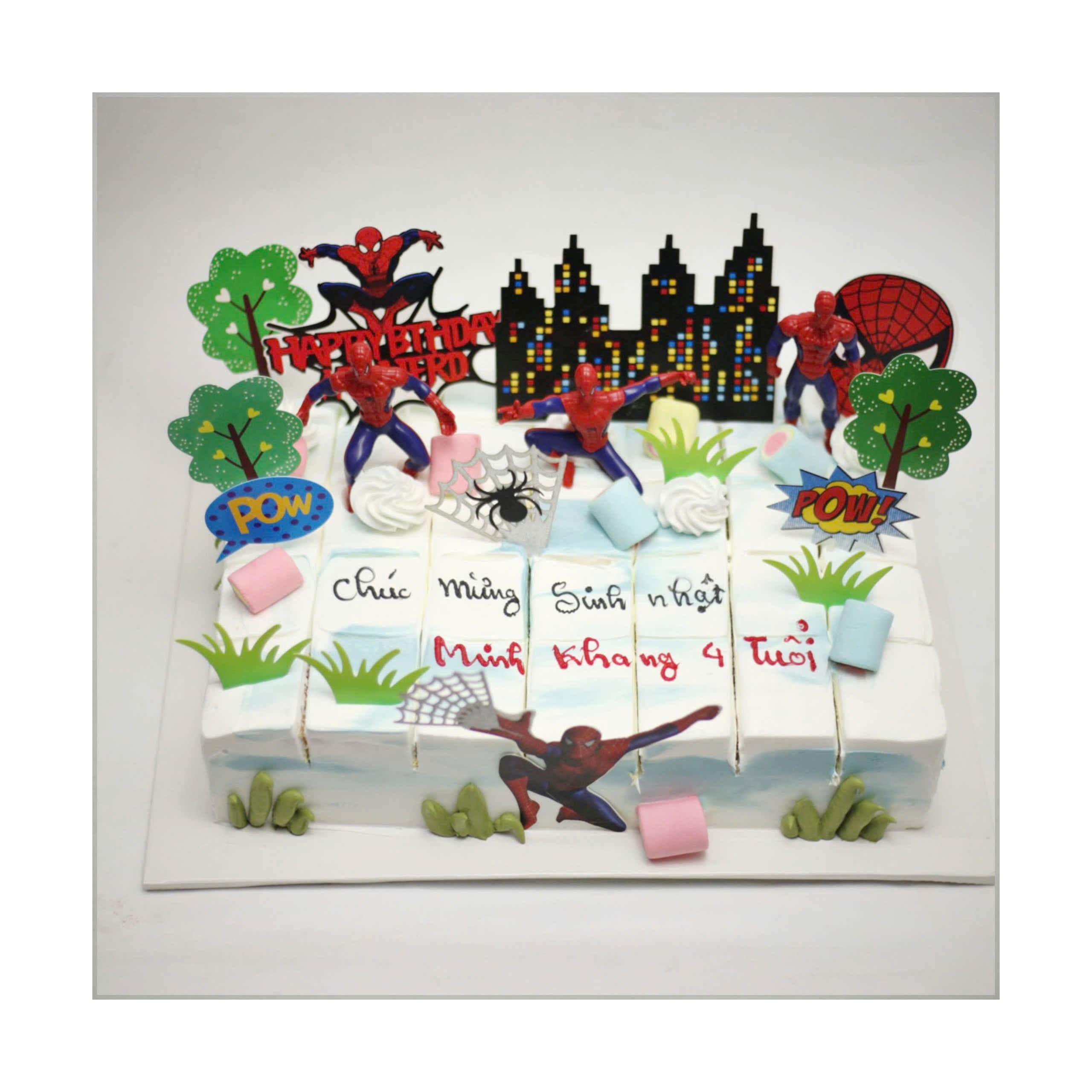 Bánh Spiderman cắt miếng