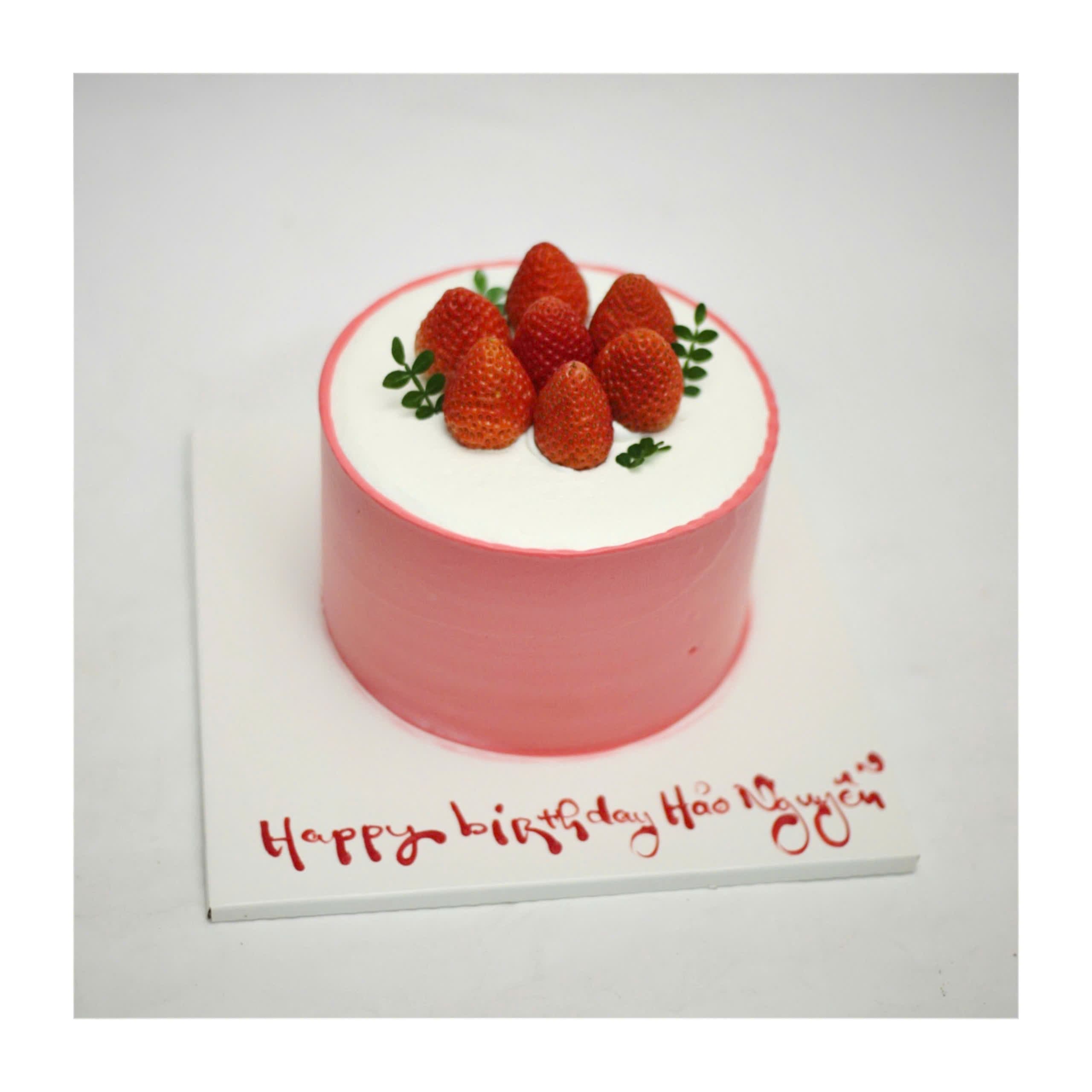 Bánh dâu hồng kem tươi