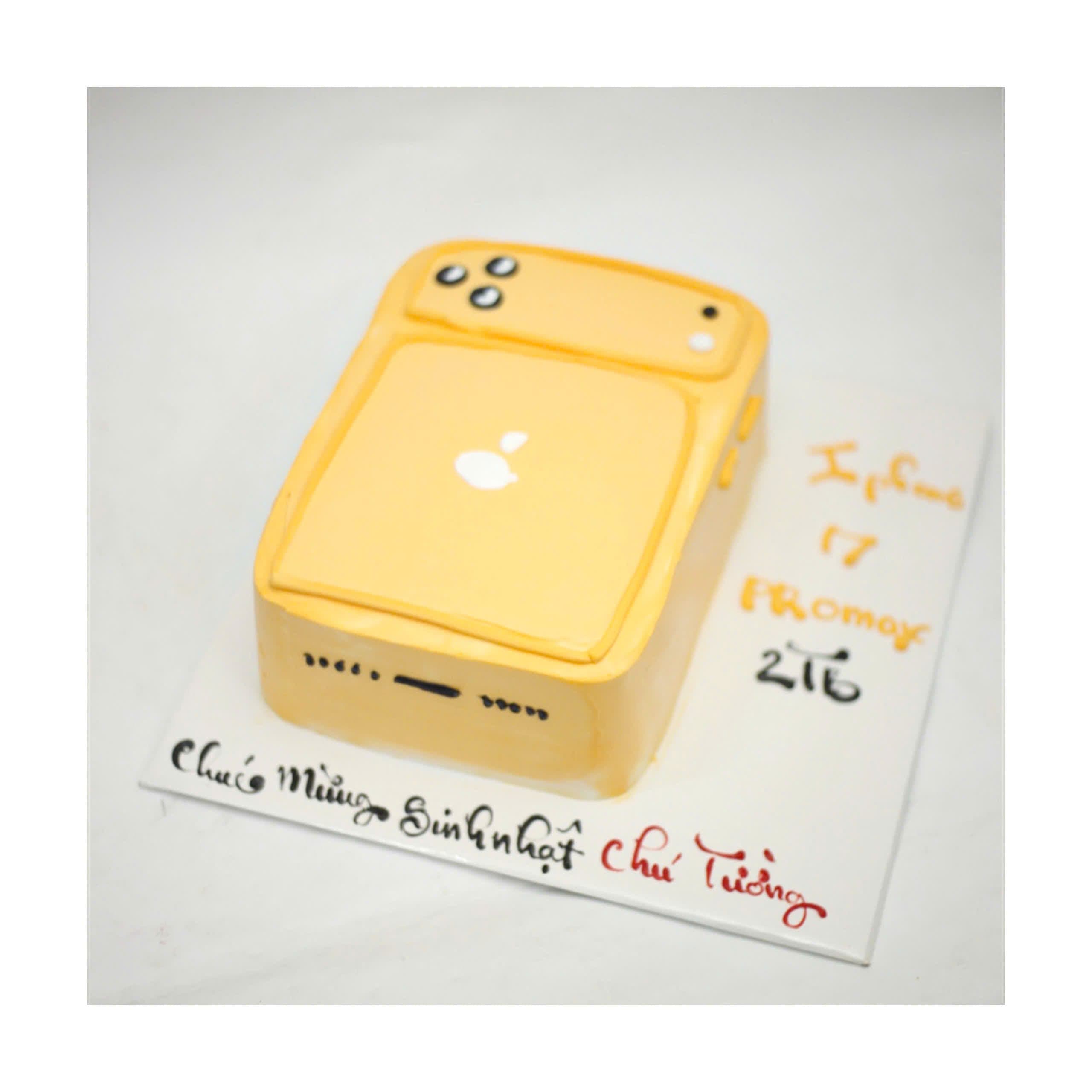 Bánh iPhone vàng tặng chú