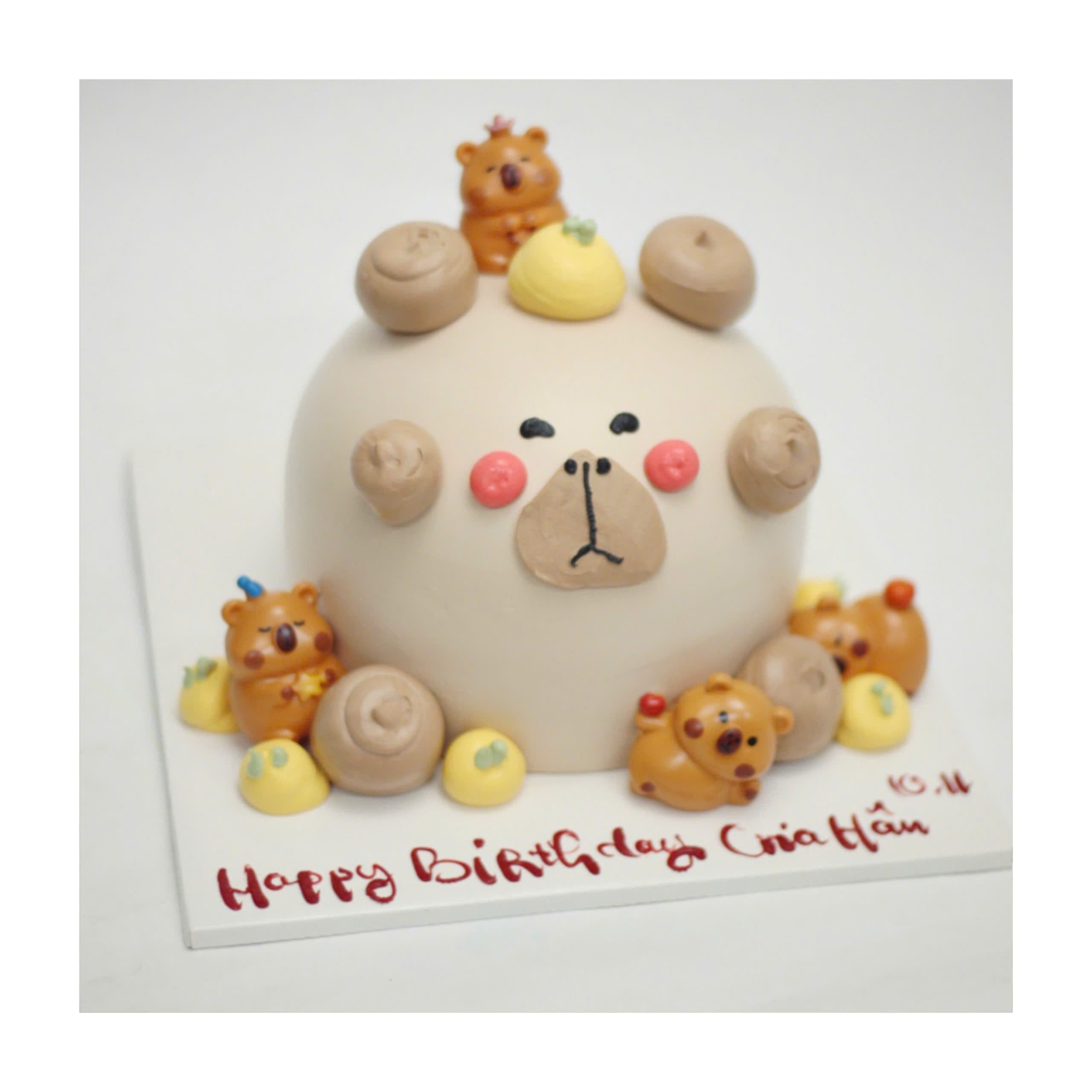 Bánh kem tạo hình gấu Capybara dễ thương