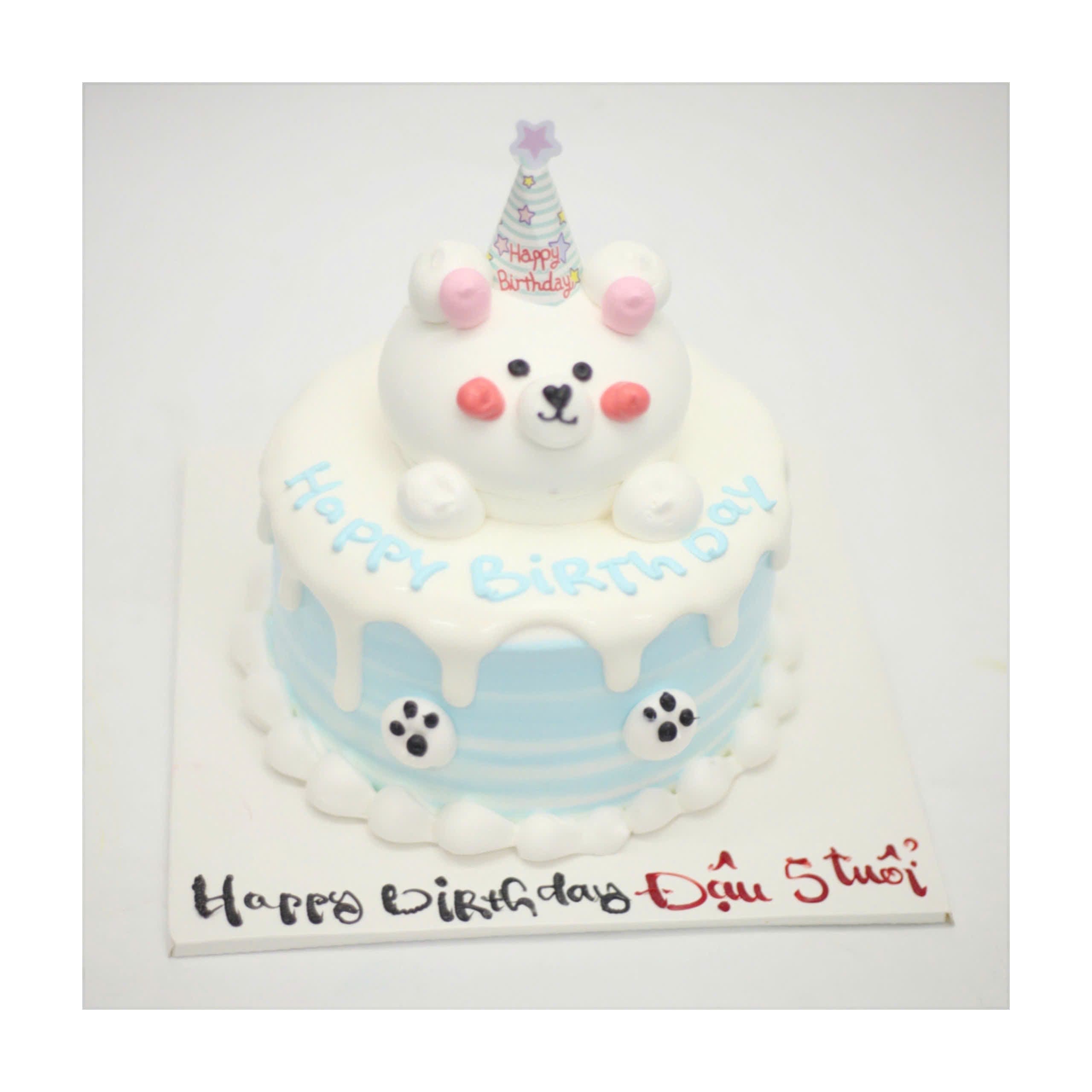 Bánh kem chú gấu nhỏ đội mũ sinh nhật