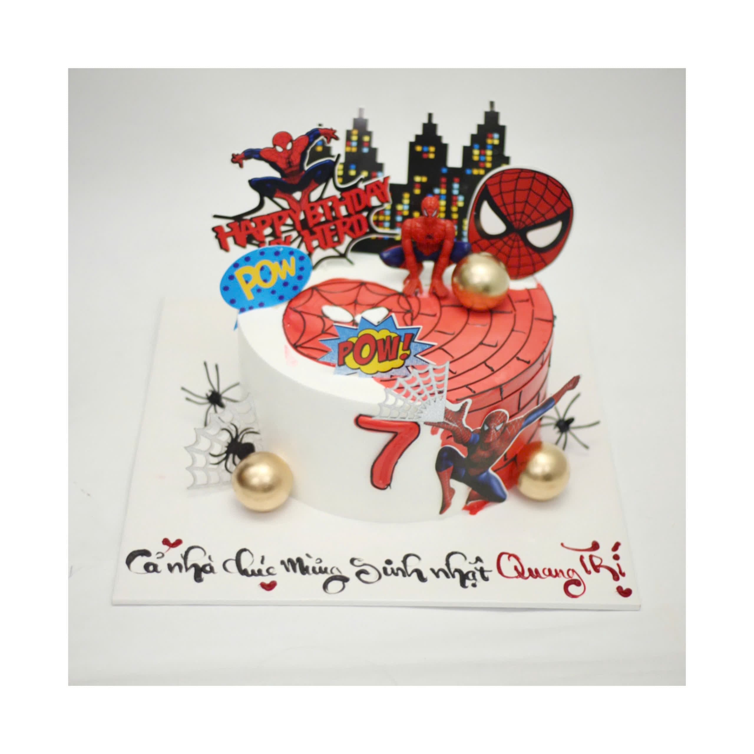 Bánh kem chủ đề siêu anh hùng Spiderman