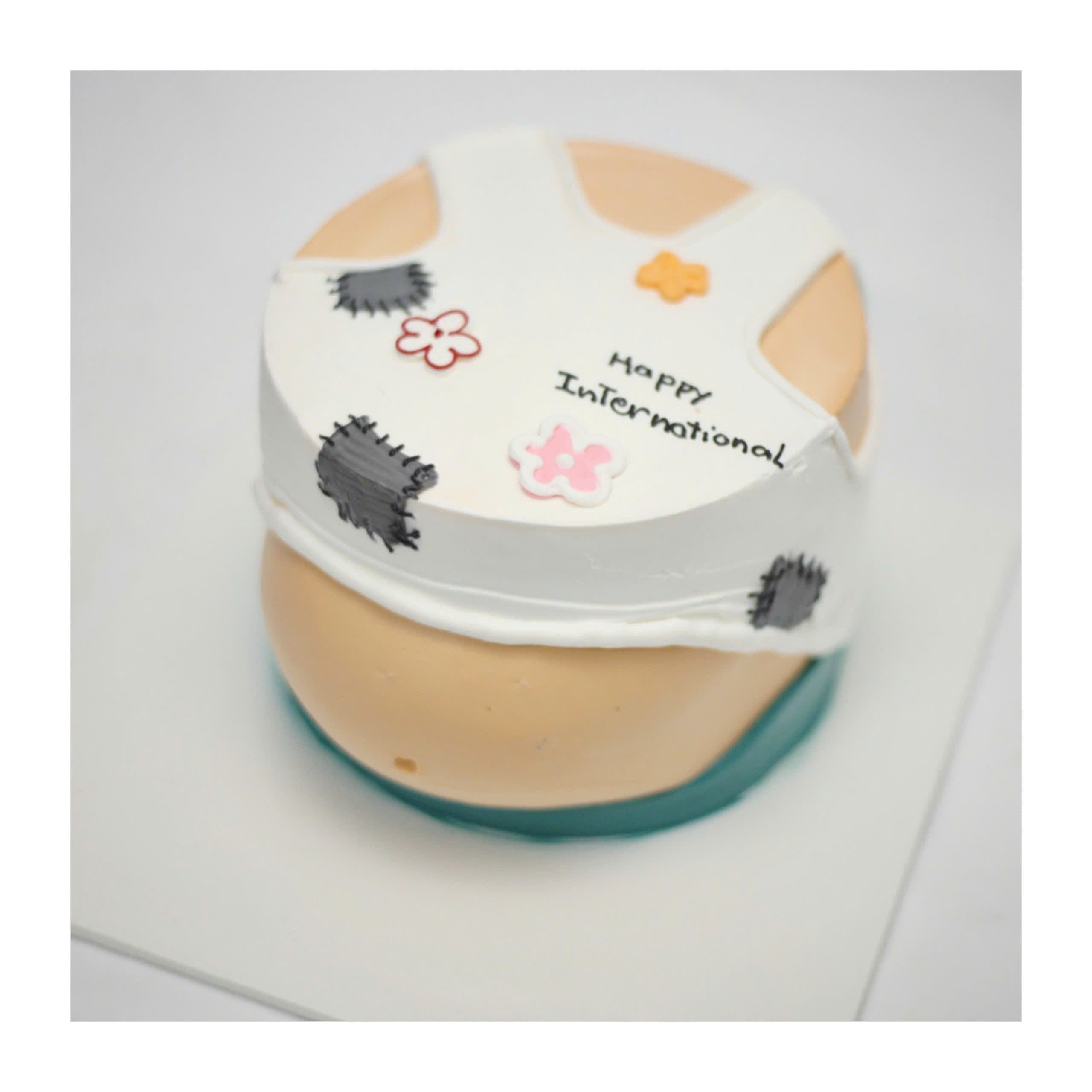 Bánh kem tạo hình bụng bầu sáng tạo