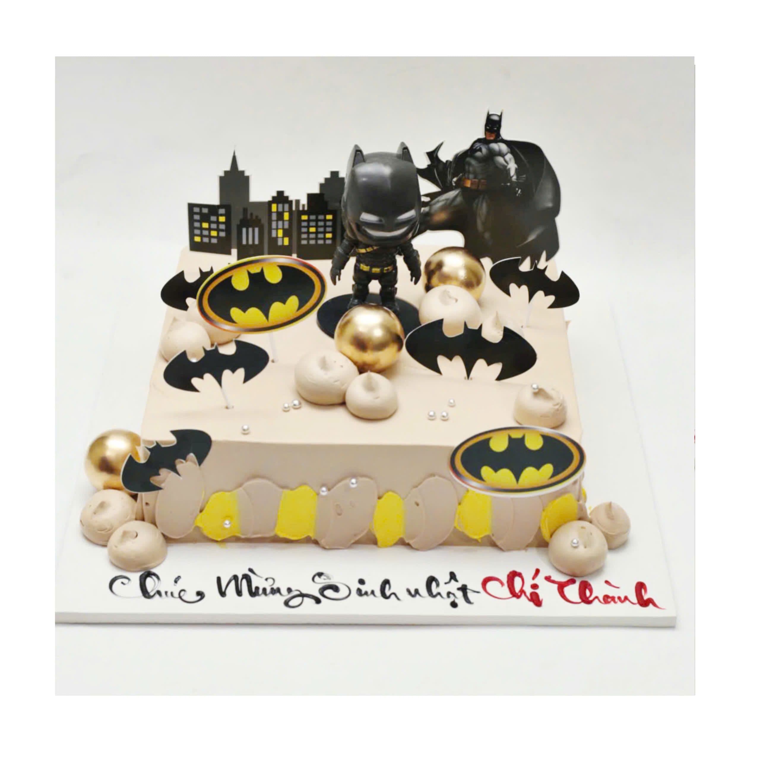 Bánh kem Batman cho bé trai