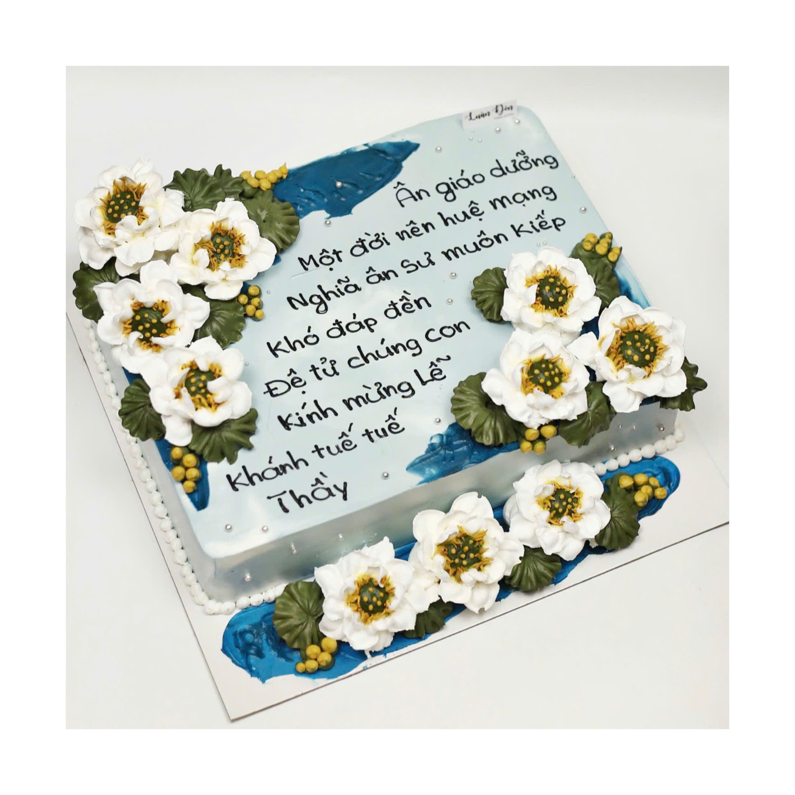 Bánh kem chúc mừng khánh tuế thầy