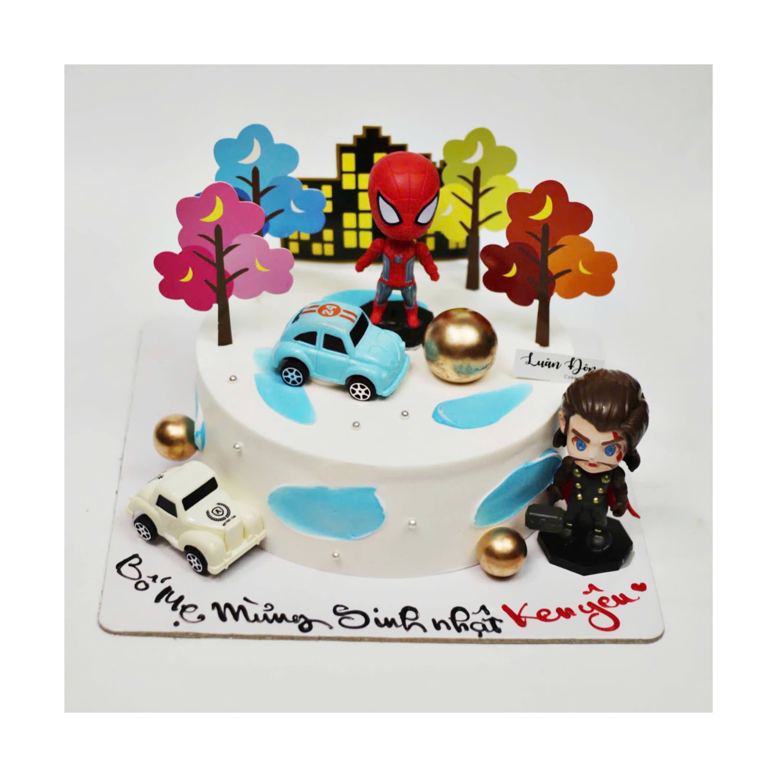 Bánh kem siêu anh hùng và ô tô