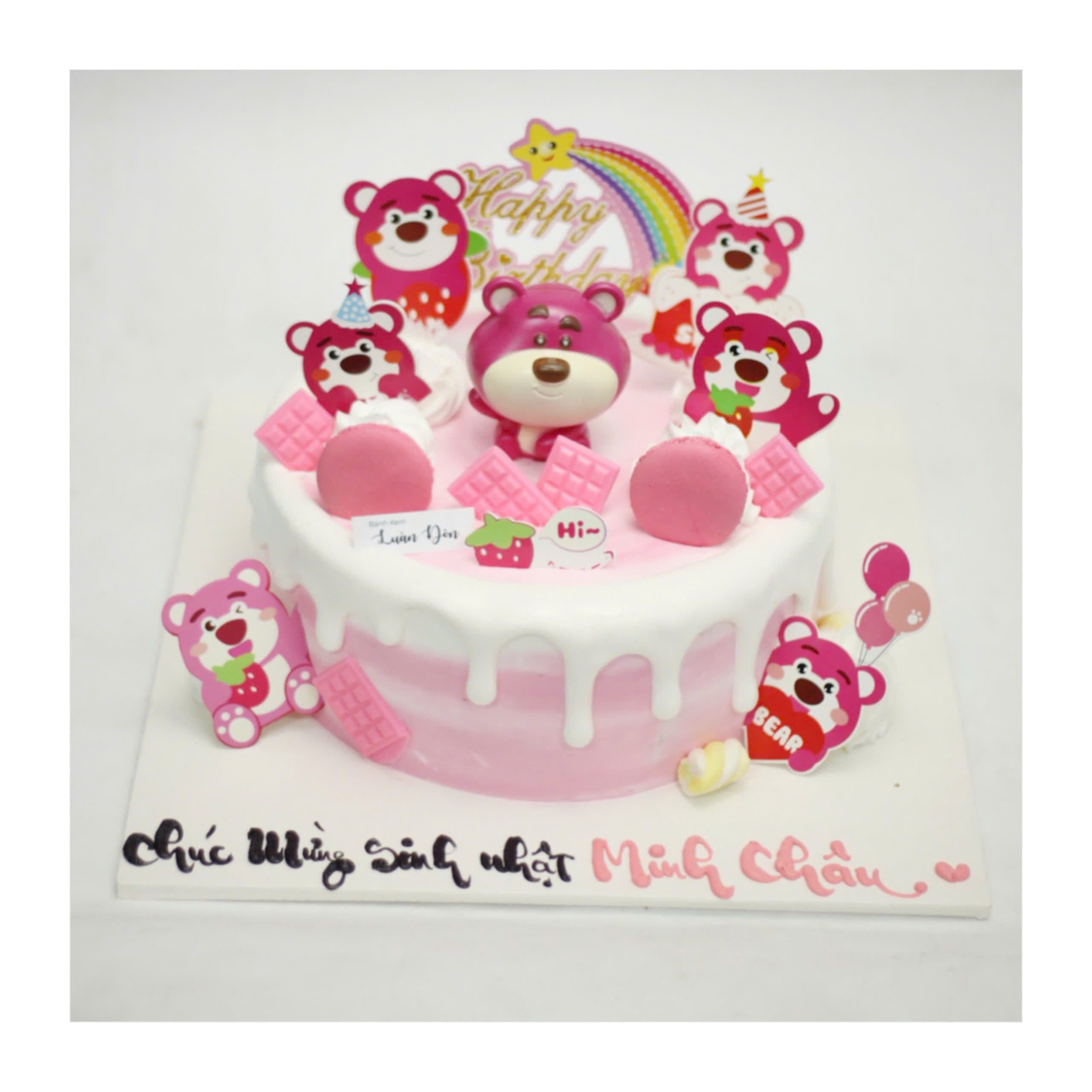 Bánh kem gấu dâu Lotso hồng dễ thương