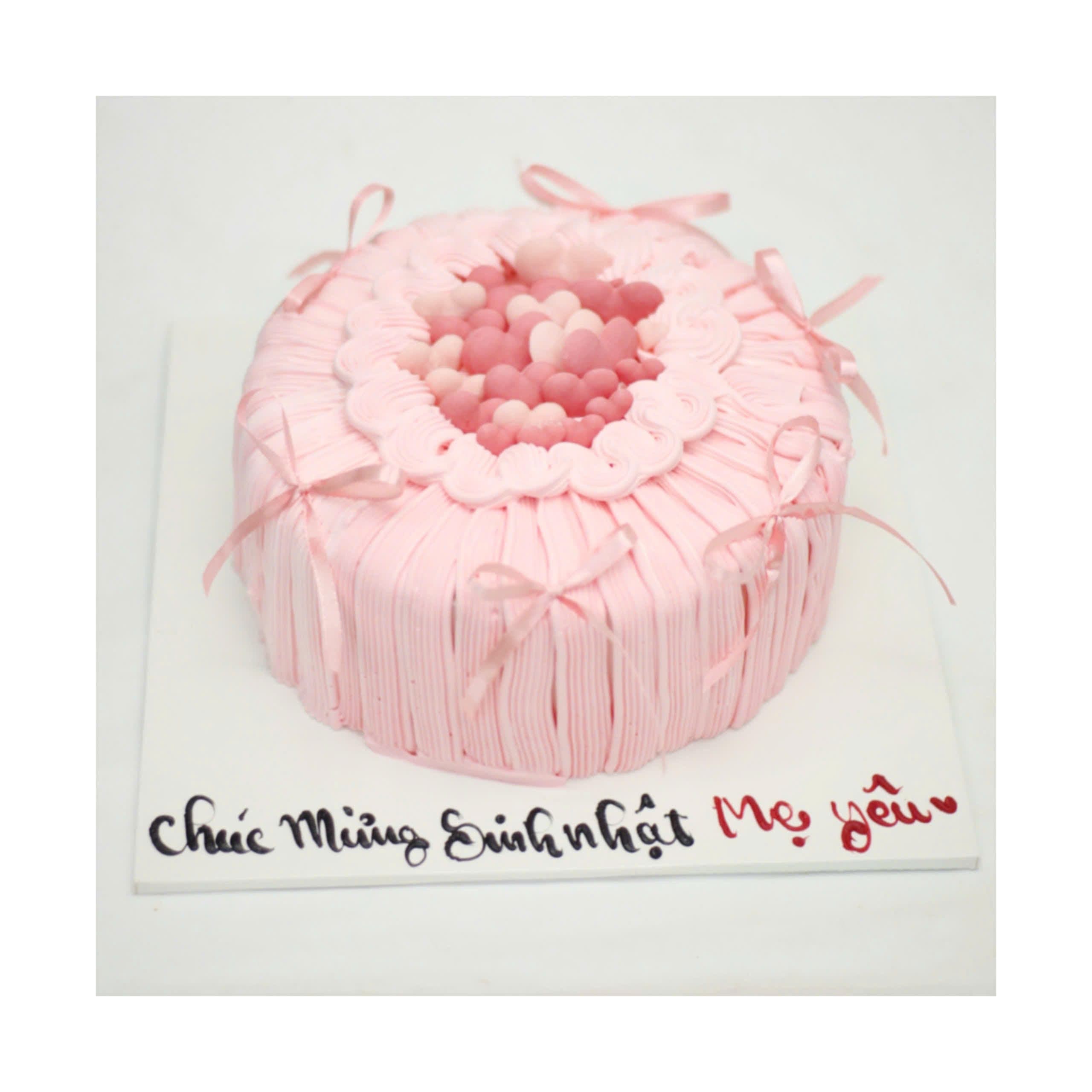 Bánh sinh nhật màu hồng hình trái tim cho Mẹ
