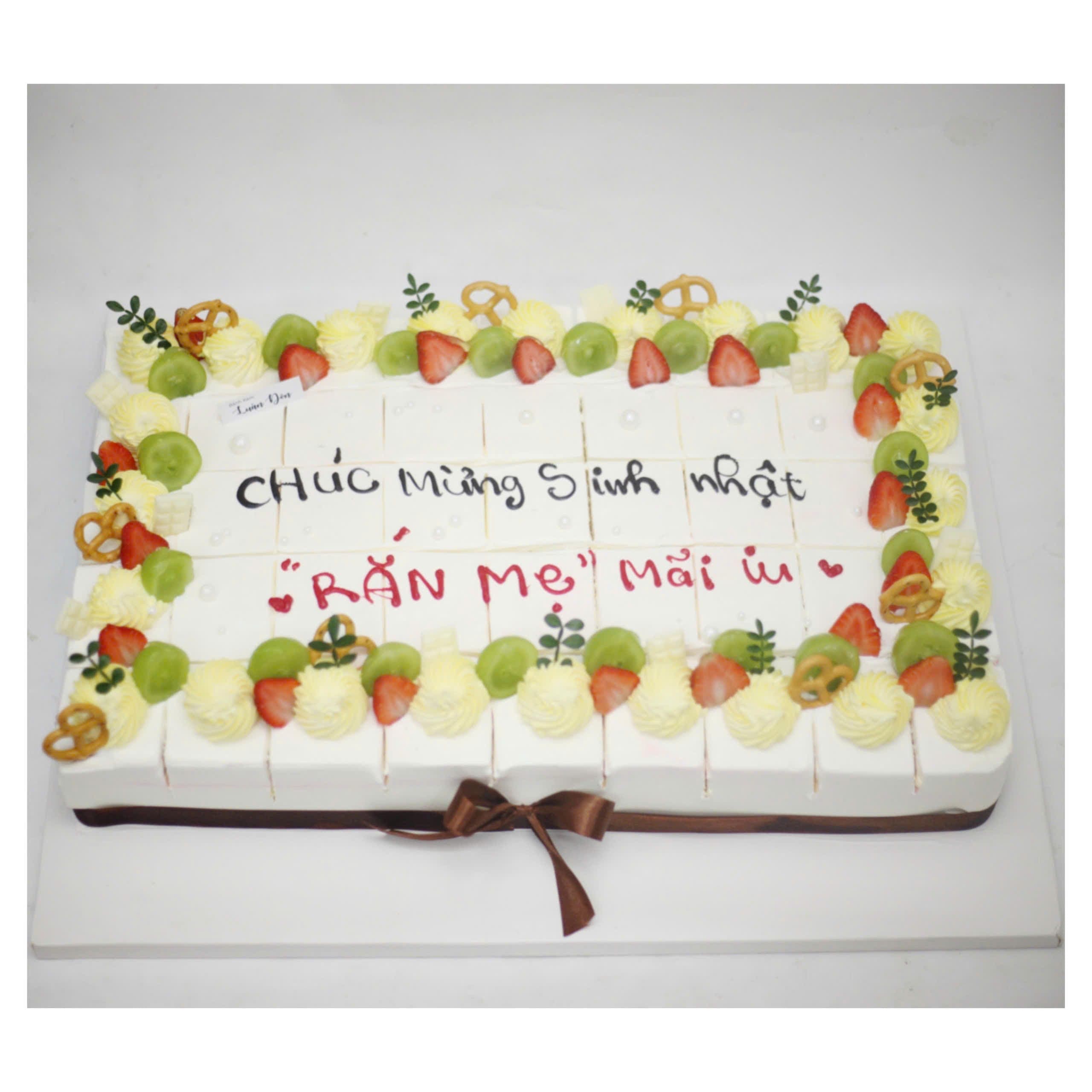 Bánh kem trái cây tặng mẹ yêu