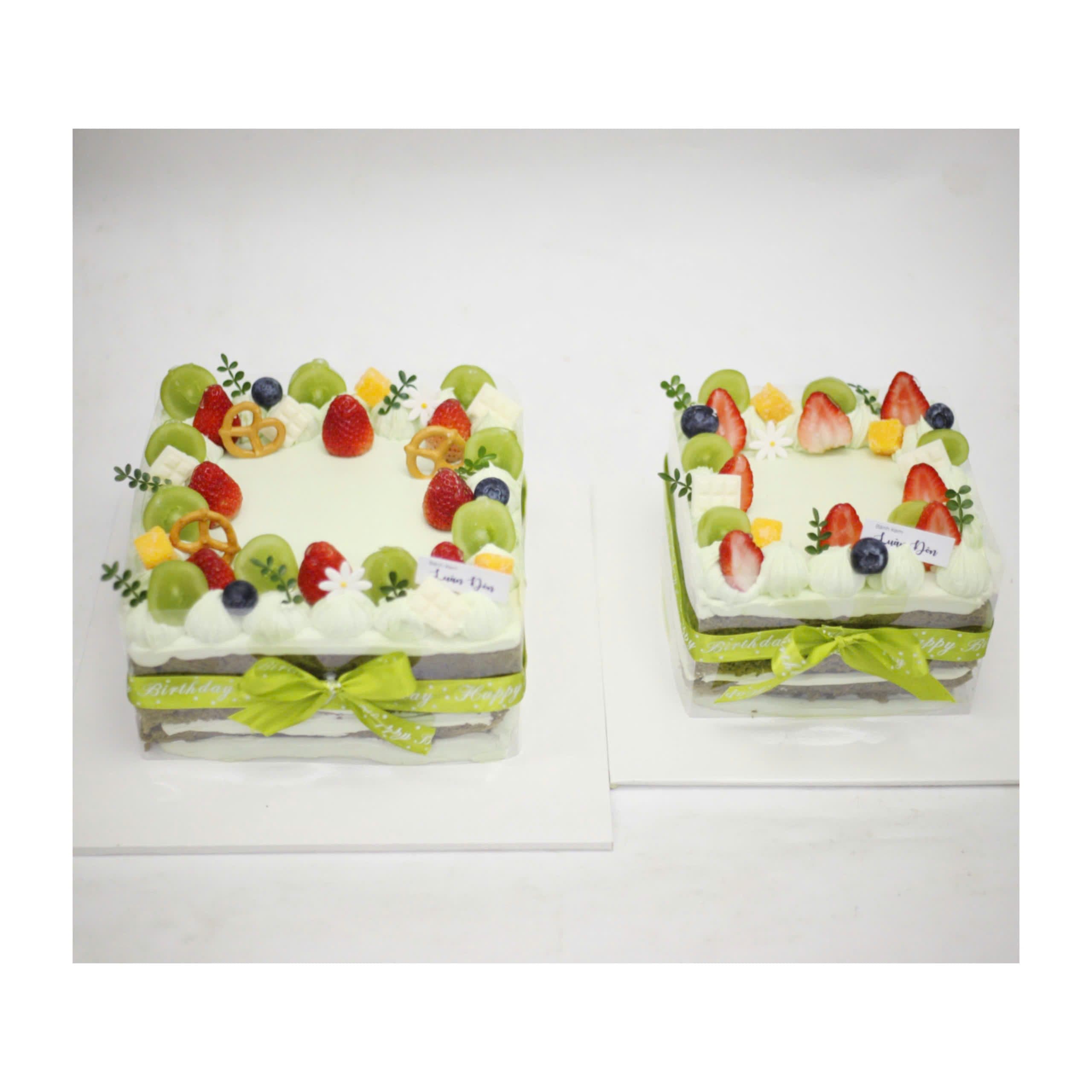 Cặp bánh kem mousse nho xanh dâu tây