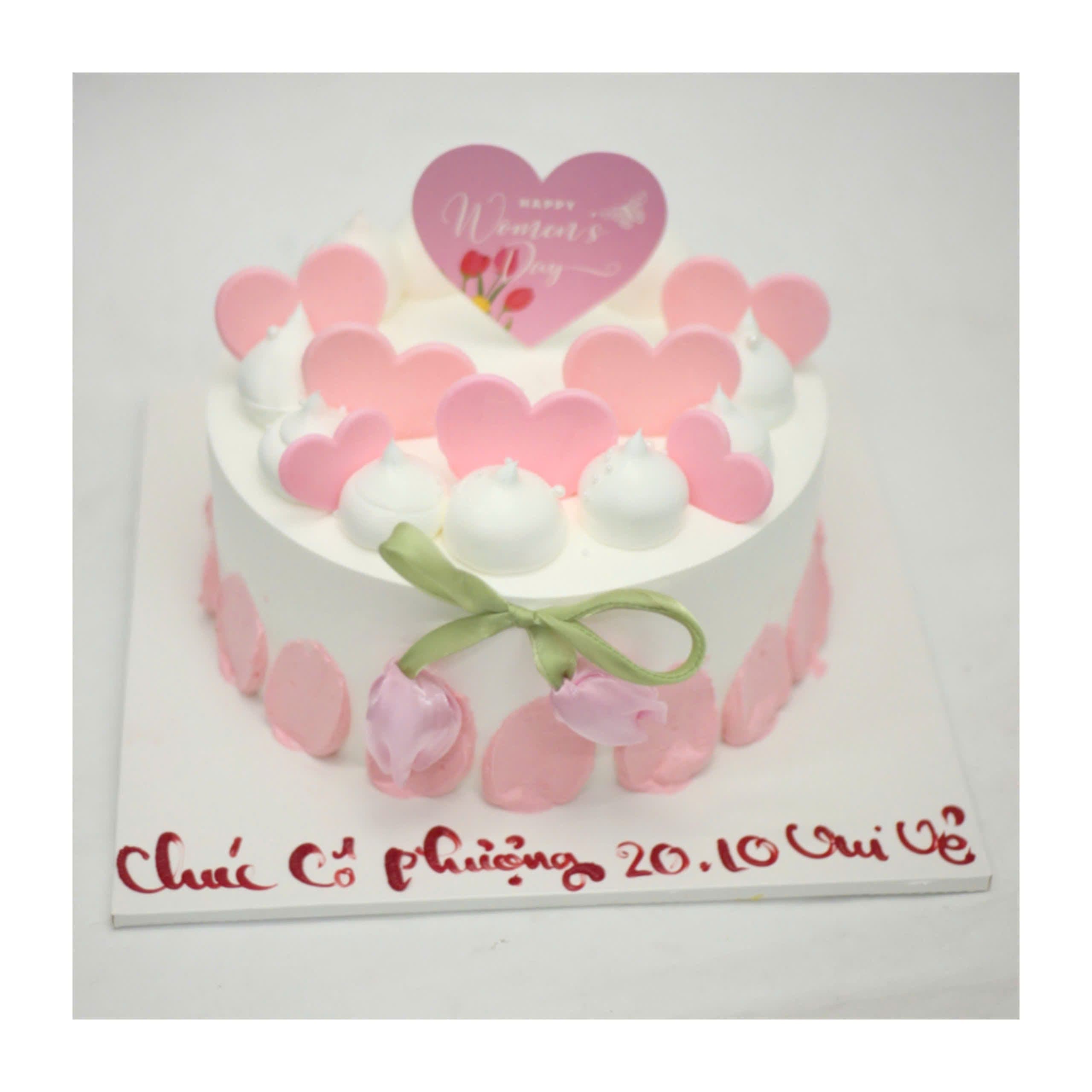 Bánh kem trái tim hồng tặng cô giáo