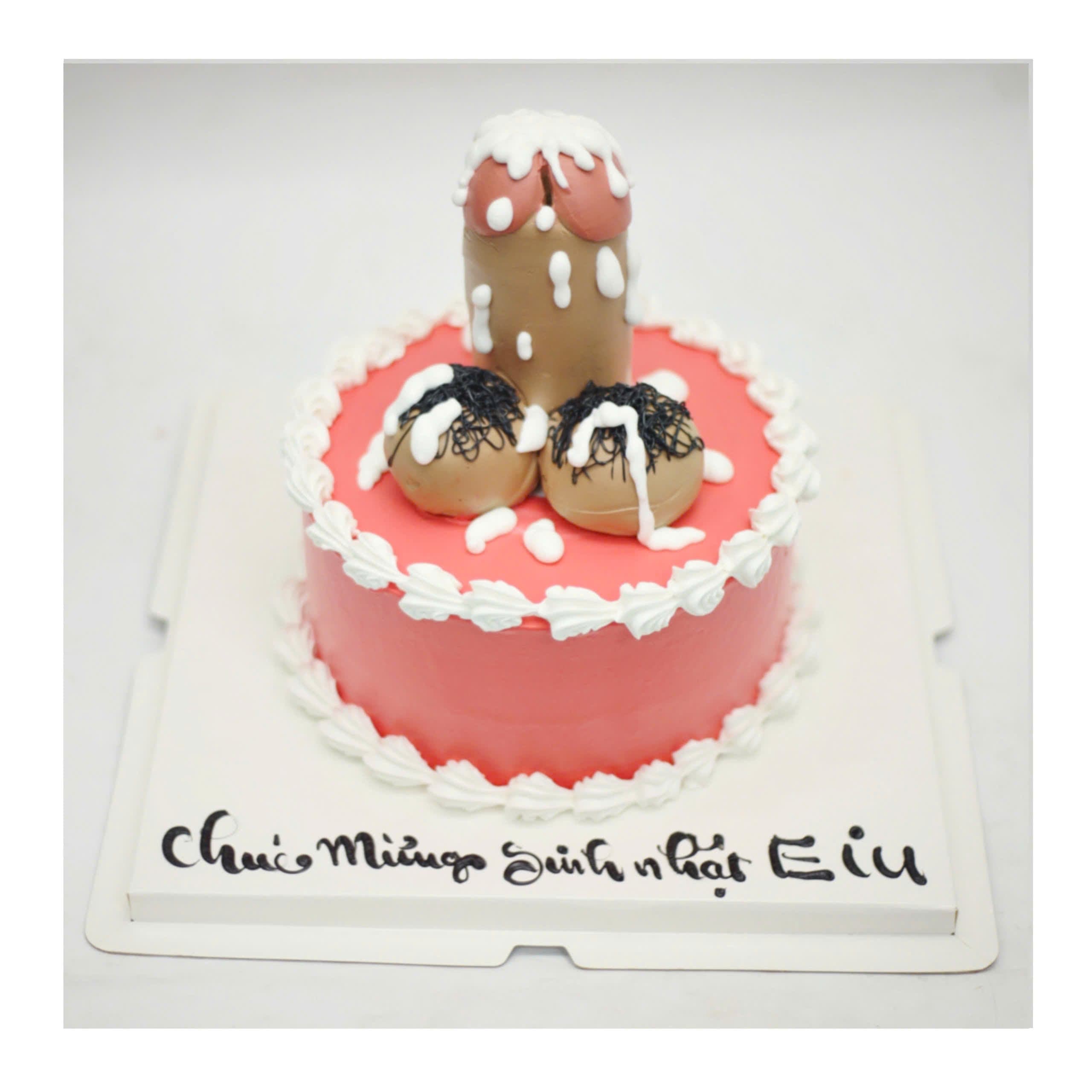 Bánh kem 3D sáng tạo hình bộ phận nhạy cảm