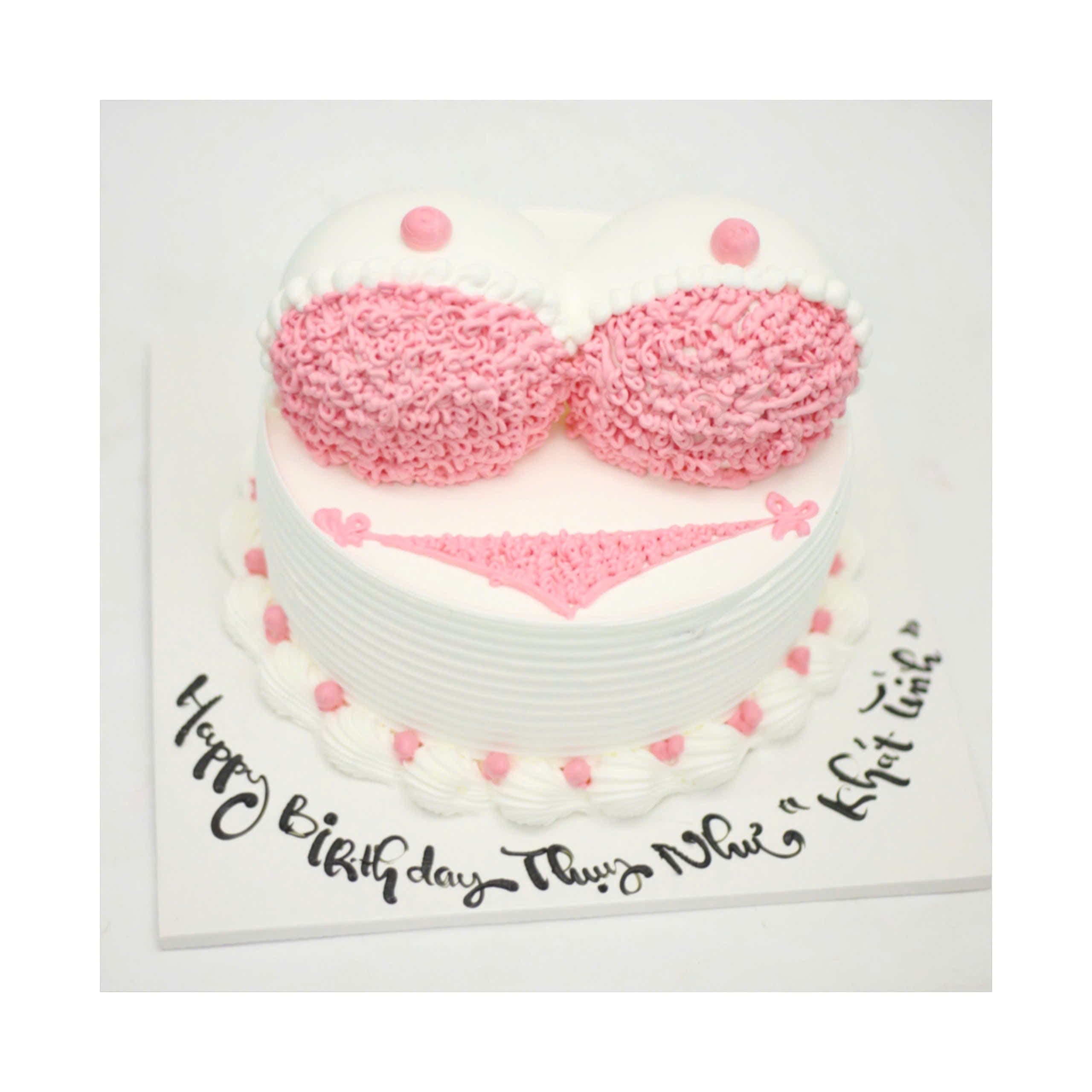 Bánh sinh nhật bikini hồng gợi cảm