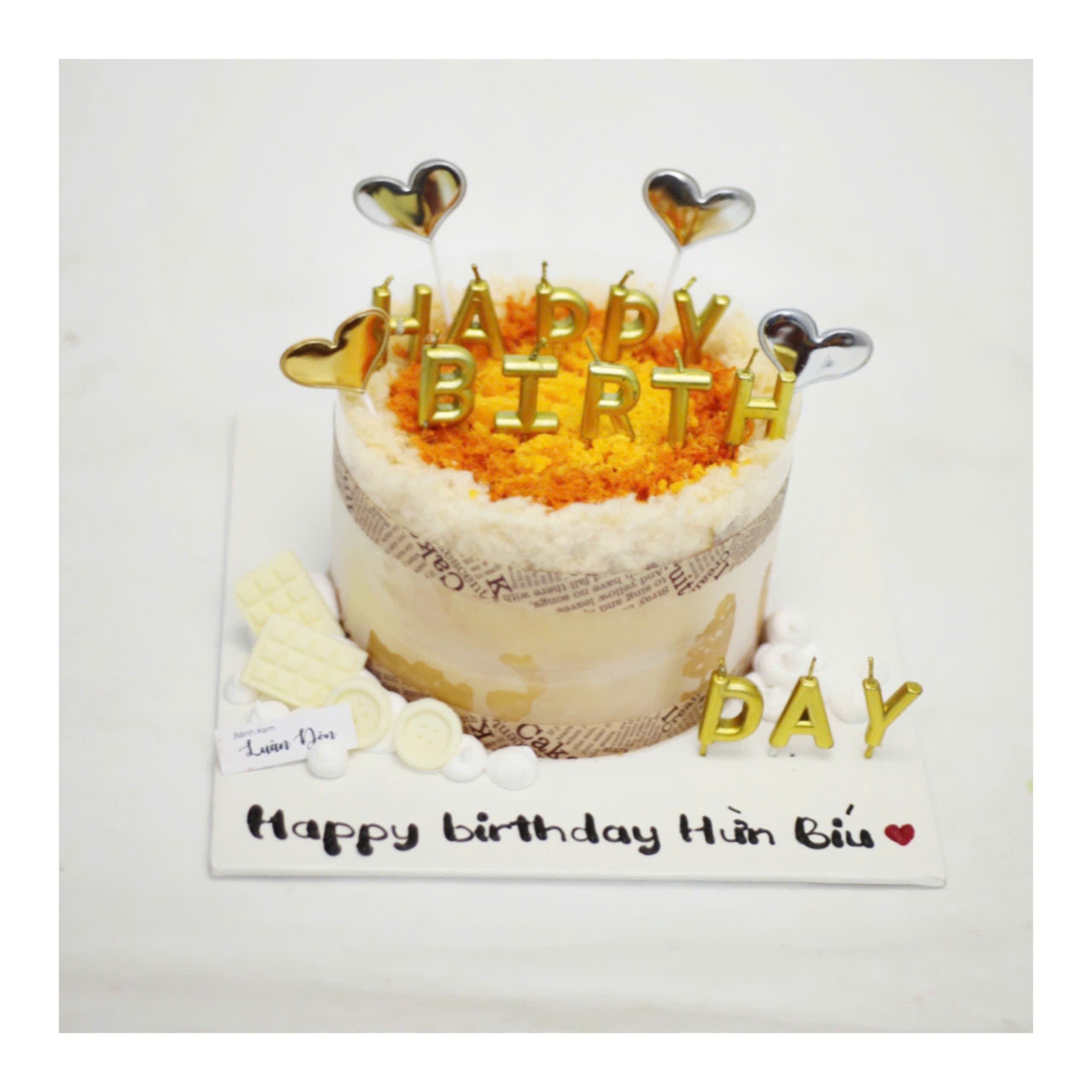 Bông lan trứng muối chà bông Happy Birthday