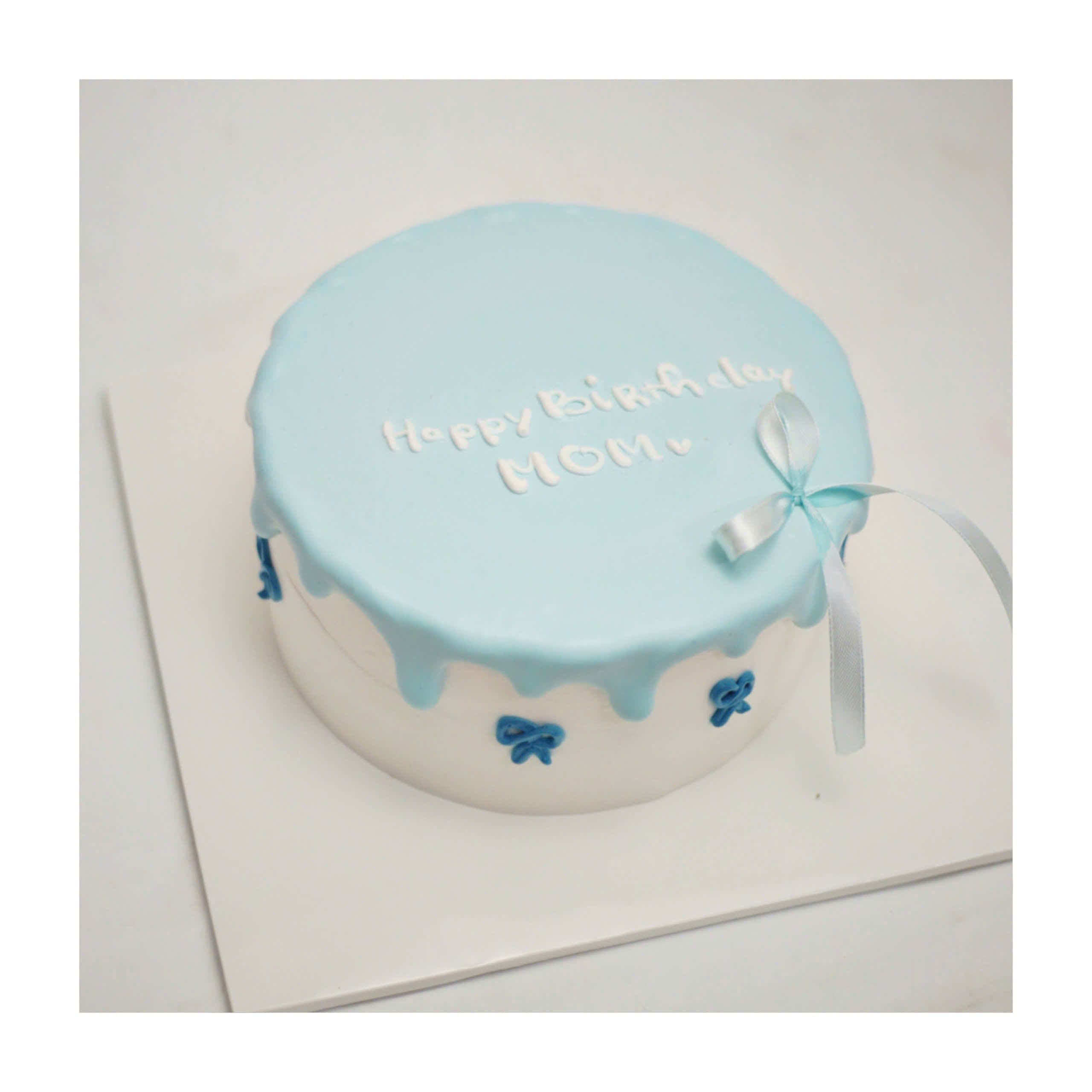 Bánh kem tối giản Happy Birthday Mom