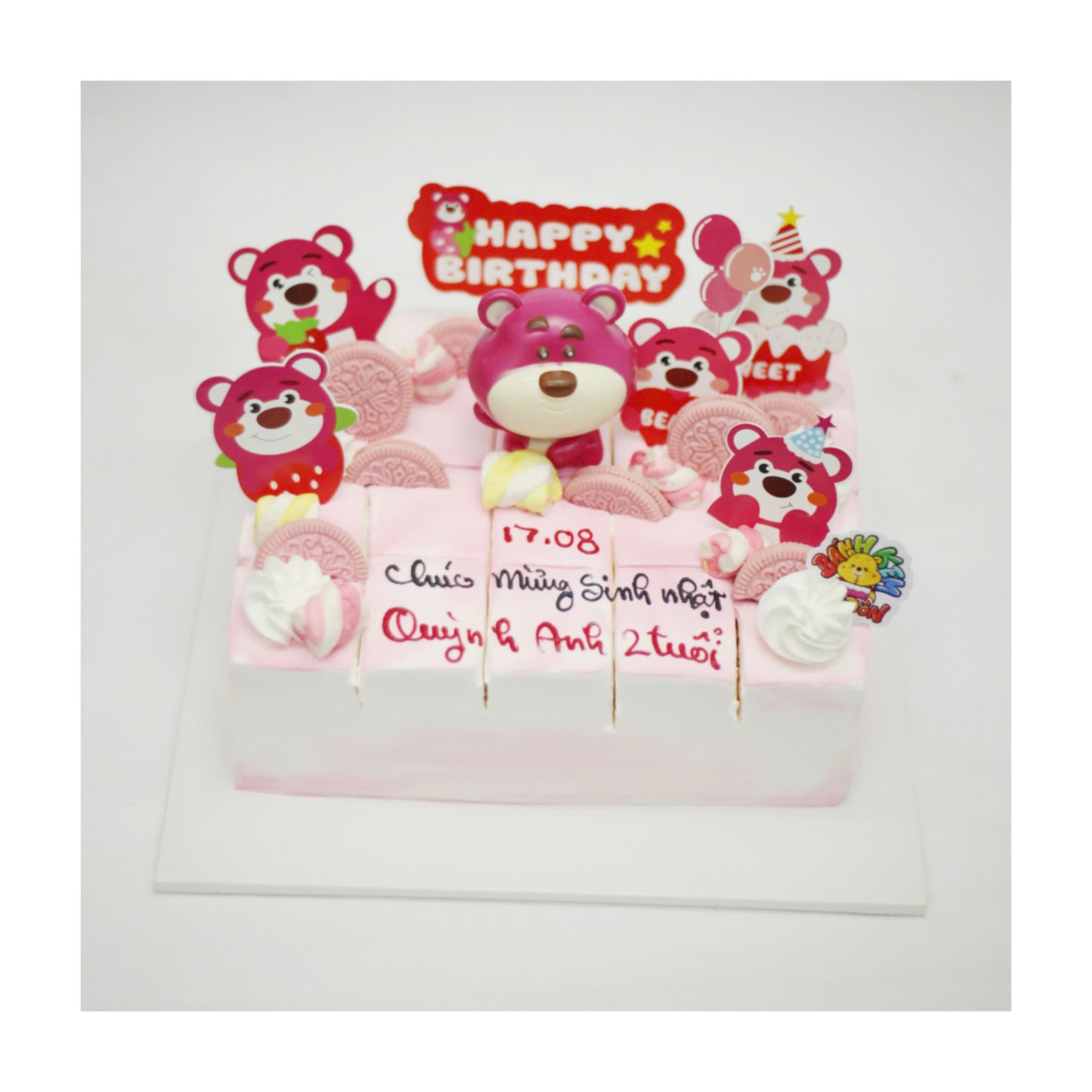 Bánh Kem Cắt Miếng Trang Trí Gấu Dâu