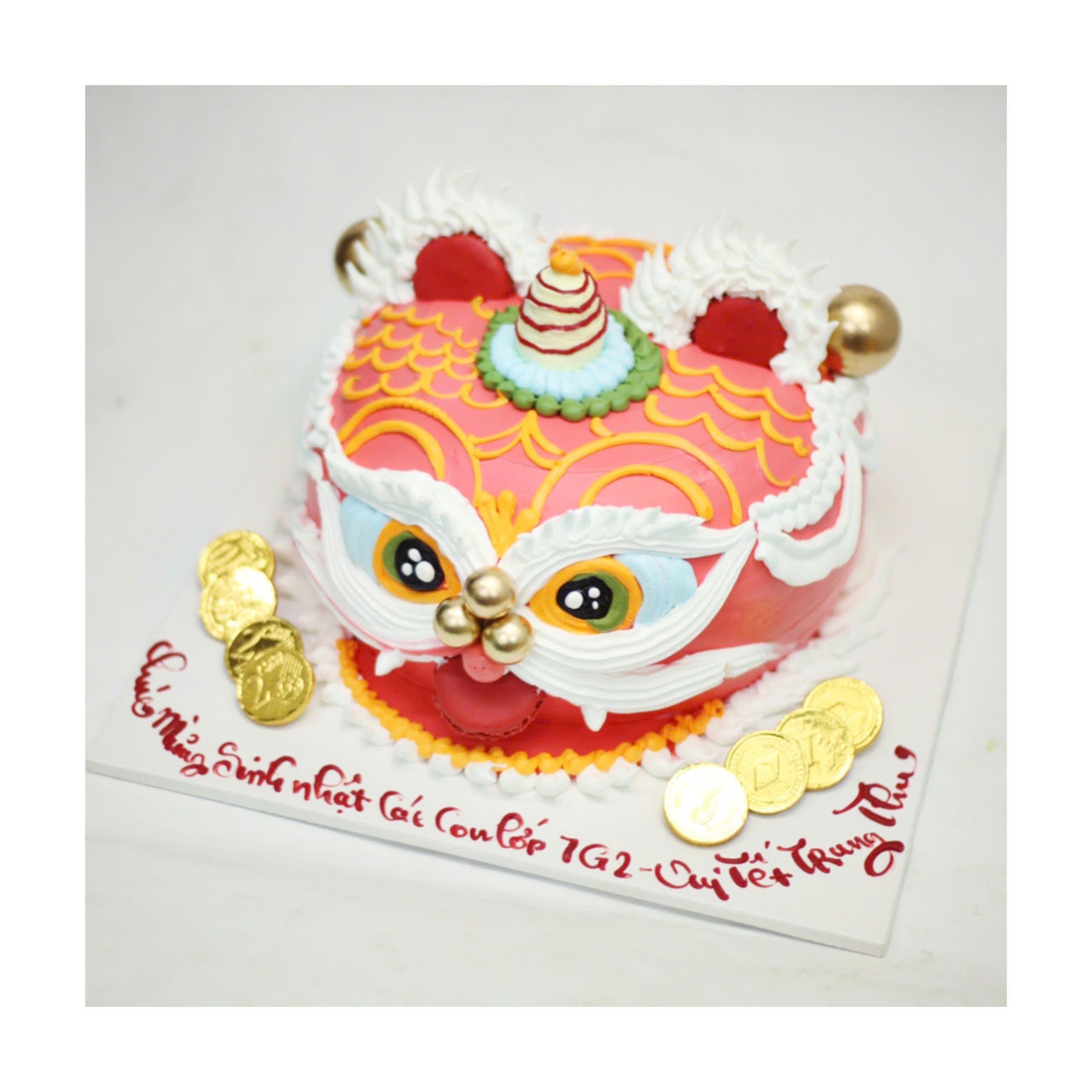 Bánh kem đầu lân Trung thu màu đỏ