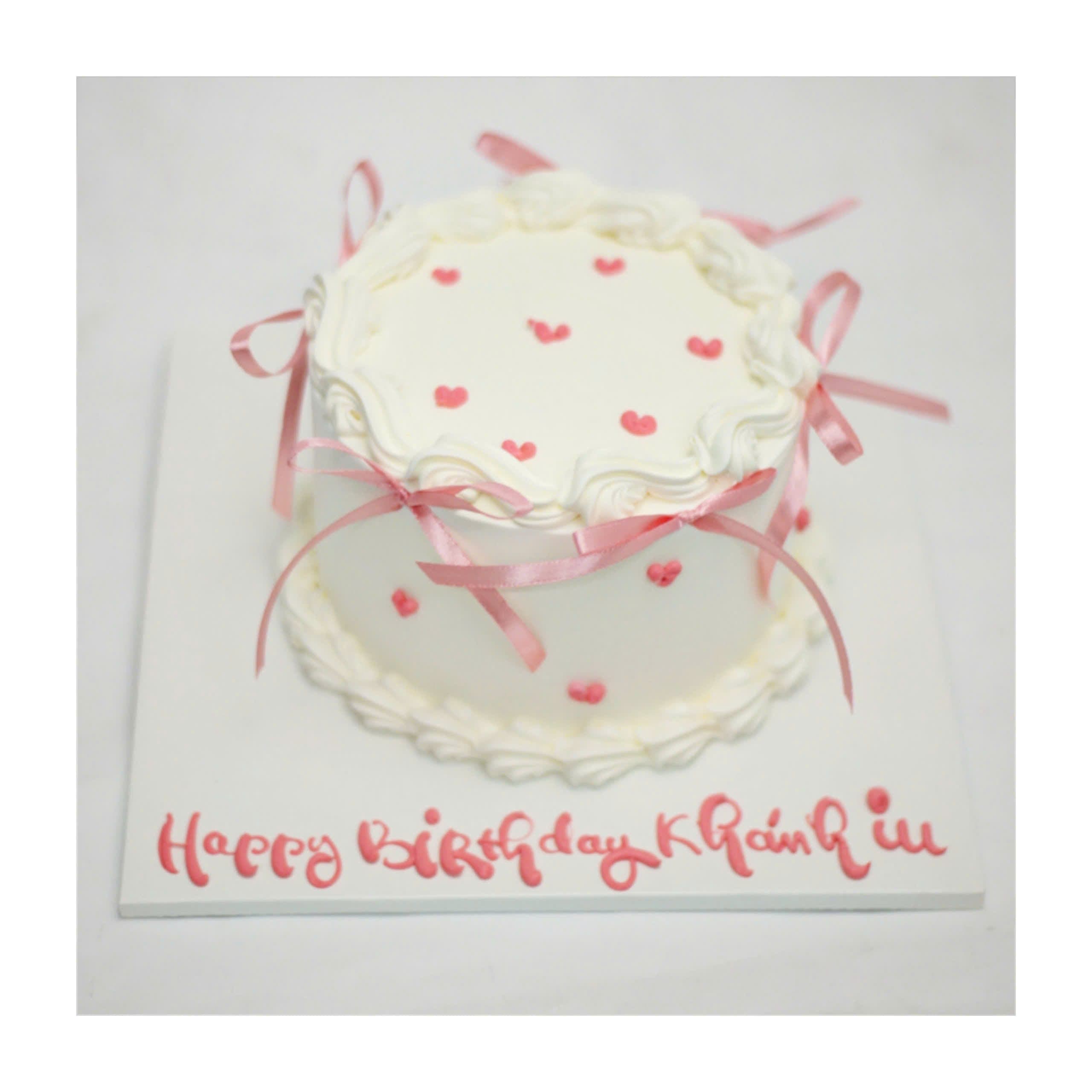 Bánh kem Hàn Quốc trang trí nơ hồng