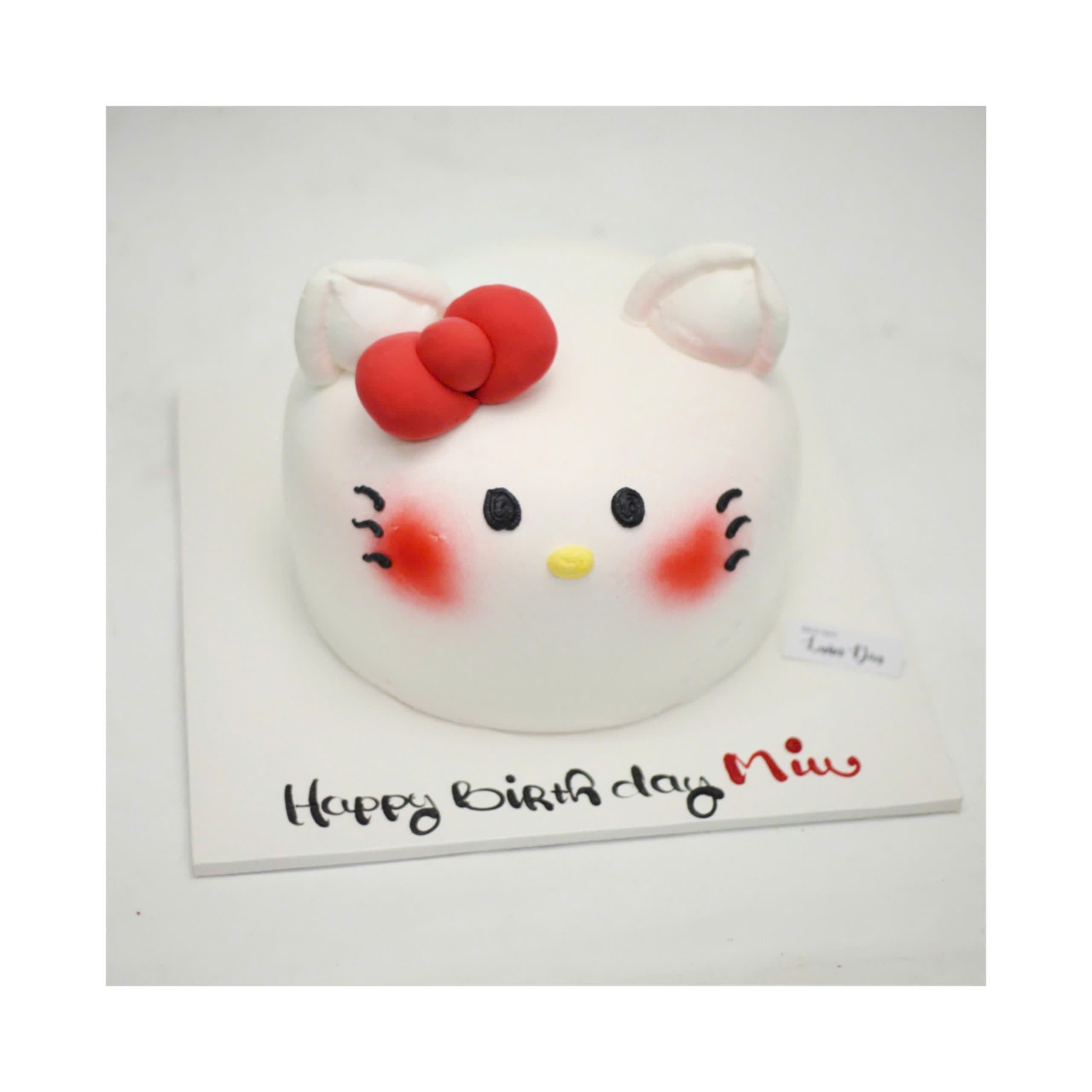 Bánh kem Hello Kitty nơ đỏ thắt má hồng