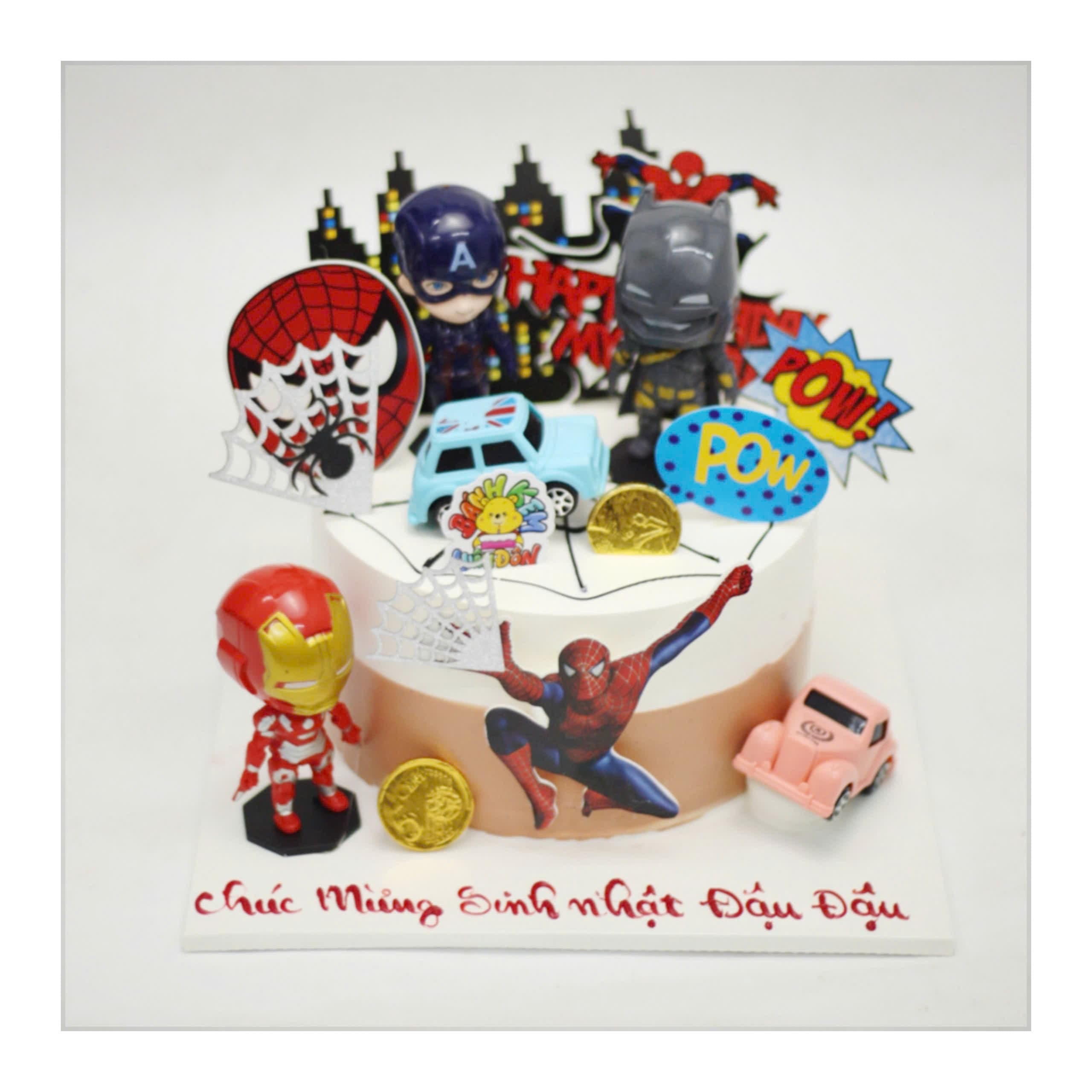 Bánh kem siêu anh hùng và xe hơi