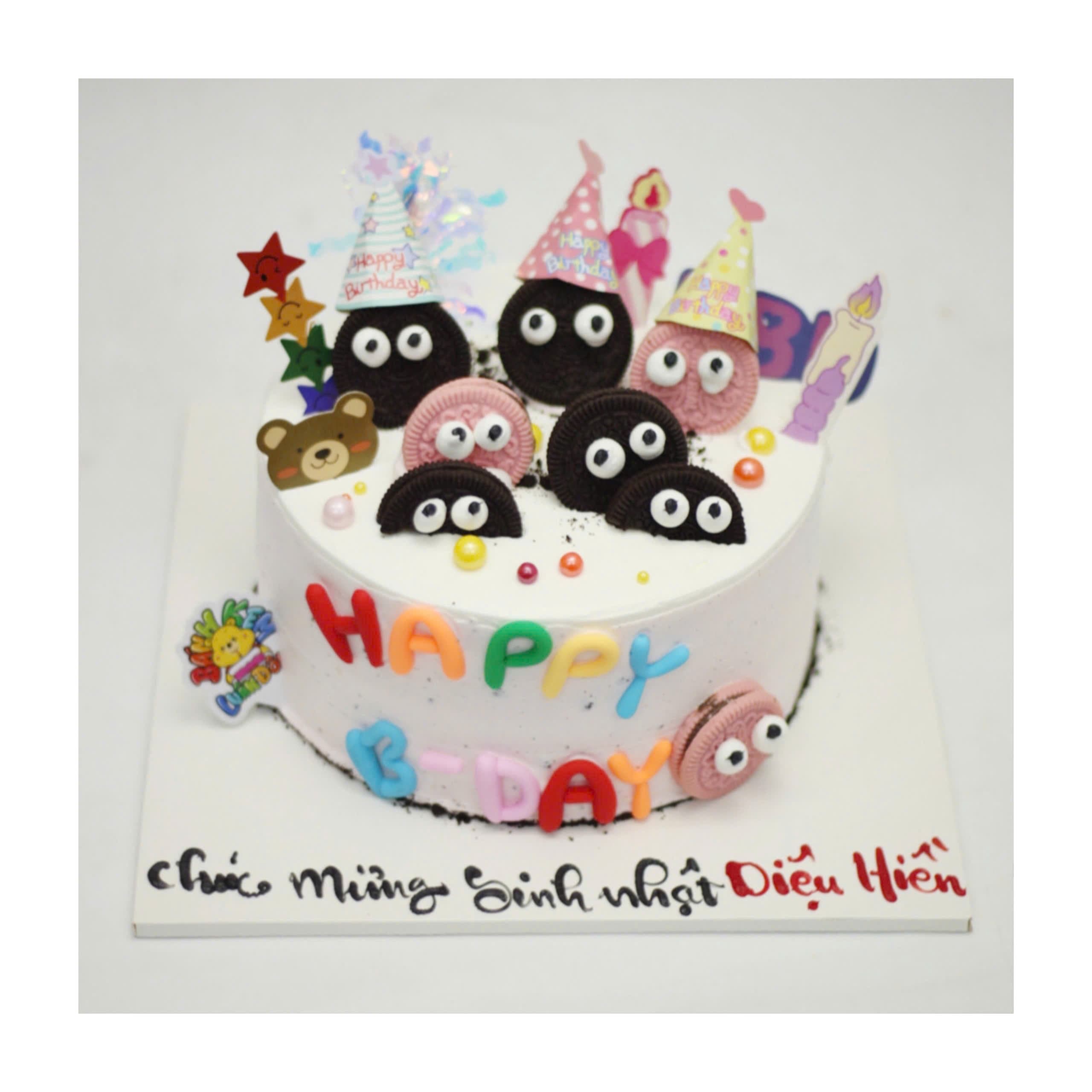 Bánh kem trang trí bánh quy Oreo ngộ nghĩnh