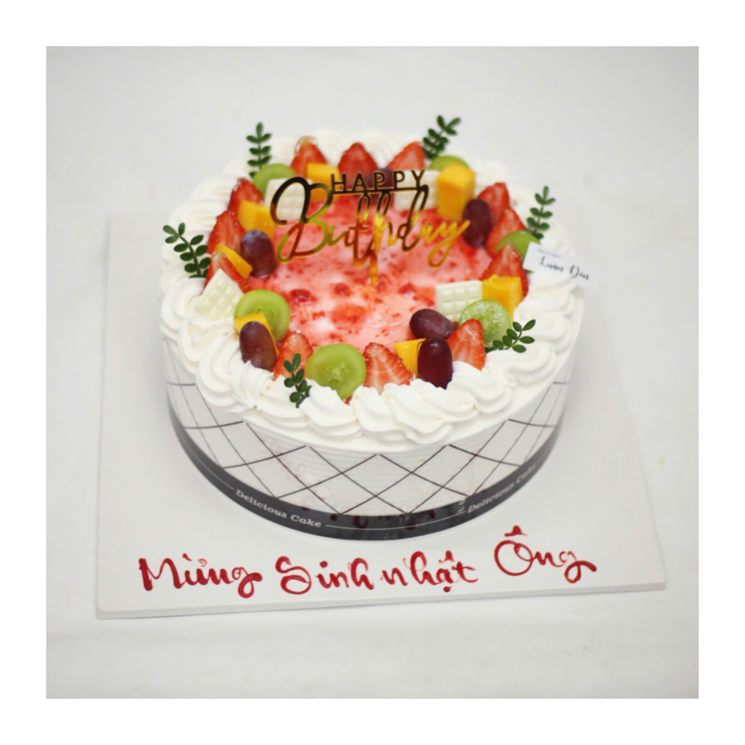 Bánh kem trái cây tươi tổng hợp bắt mắt