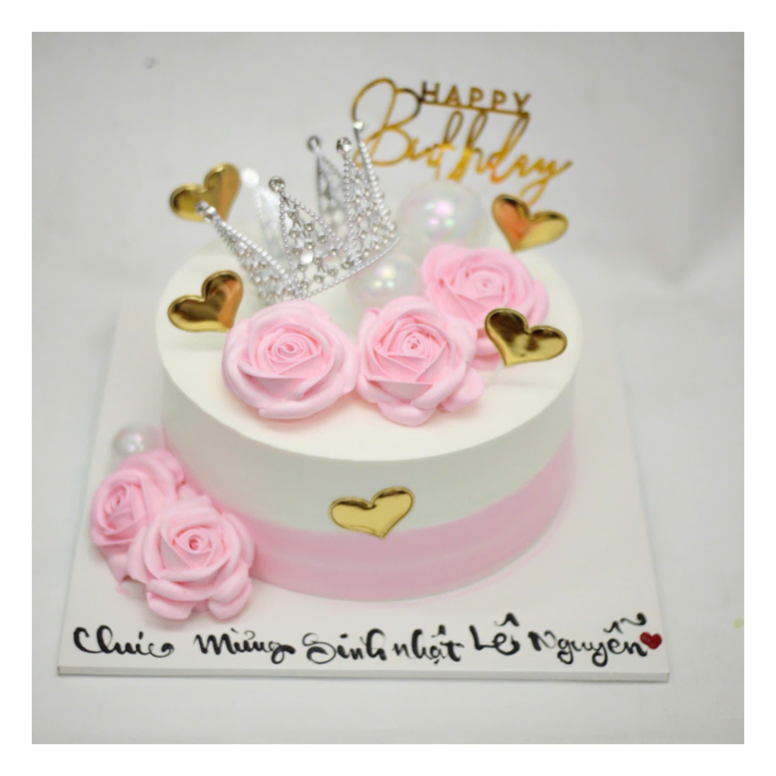 Bánh kem vương miện công chúa hồng nhạt