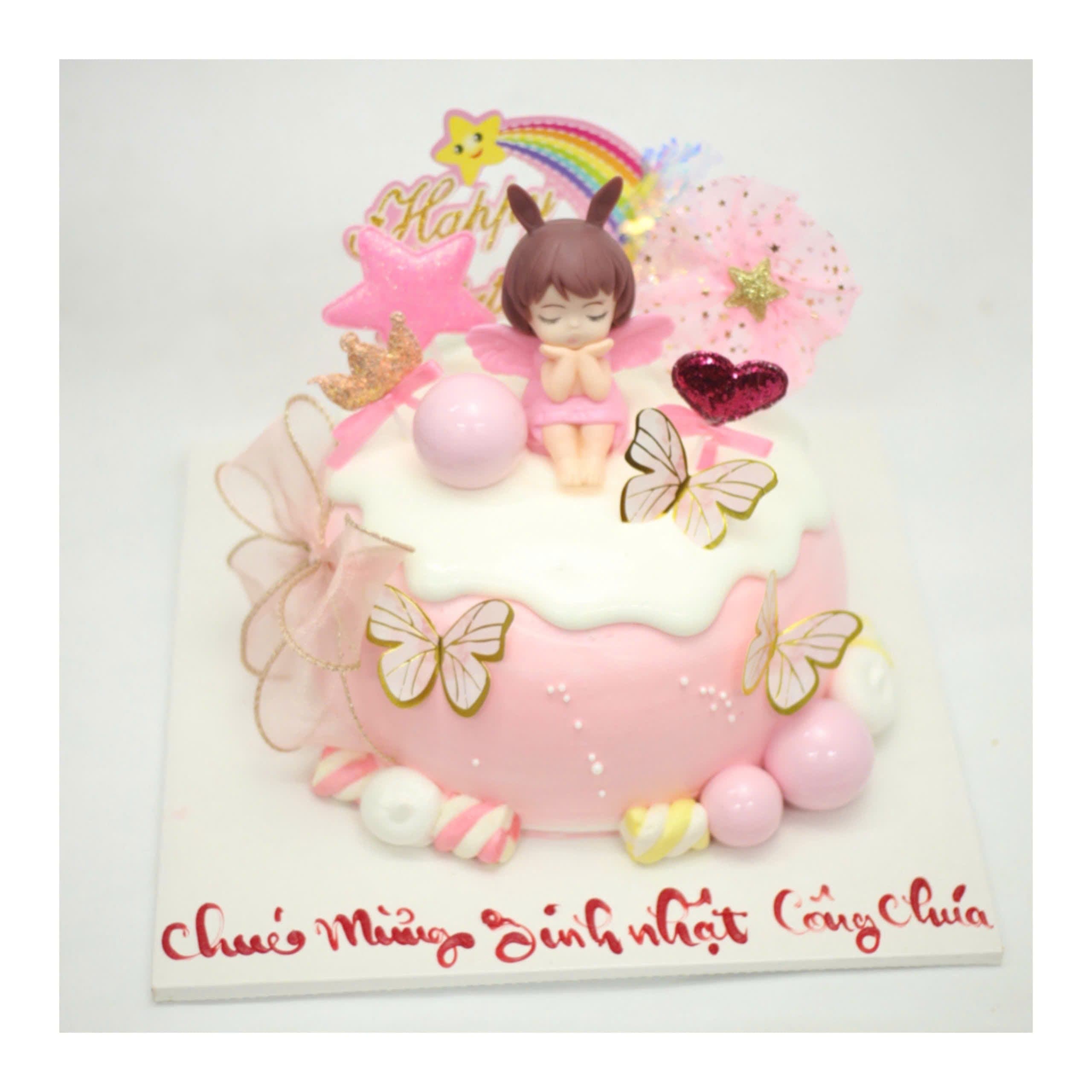 Bánh kem công chúa hồng với cánh thiên thần