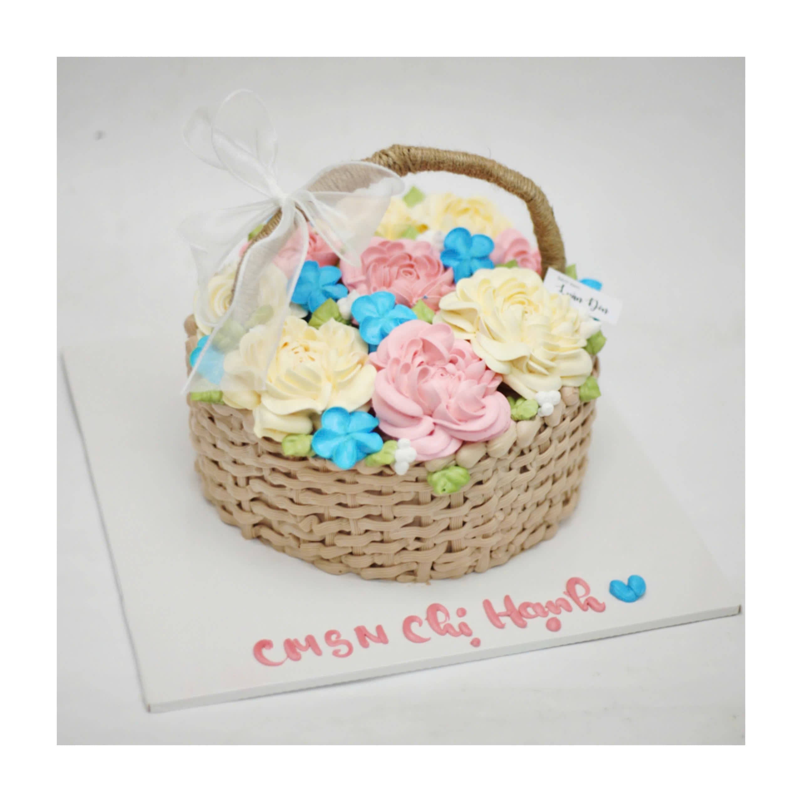 Bánh kem giỏ hoa hồng kem bơ tinh tế