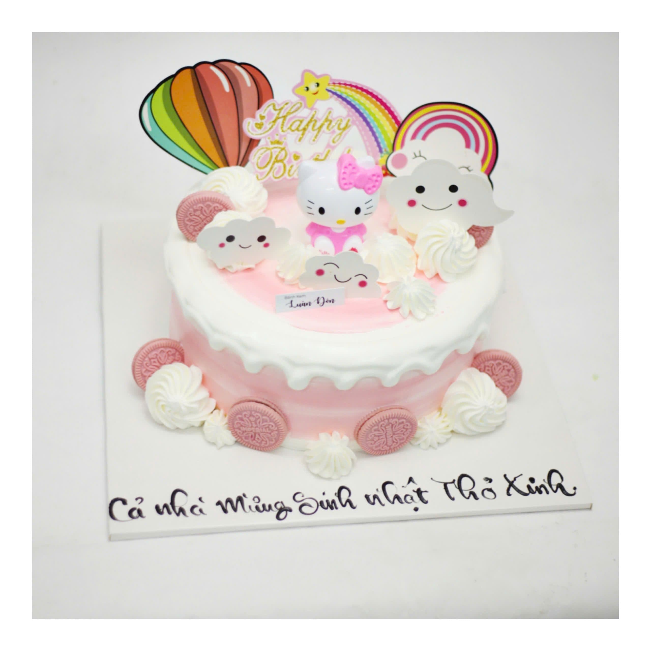 Bánh kem Hello Kitty và cầu vồng hồng