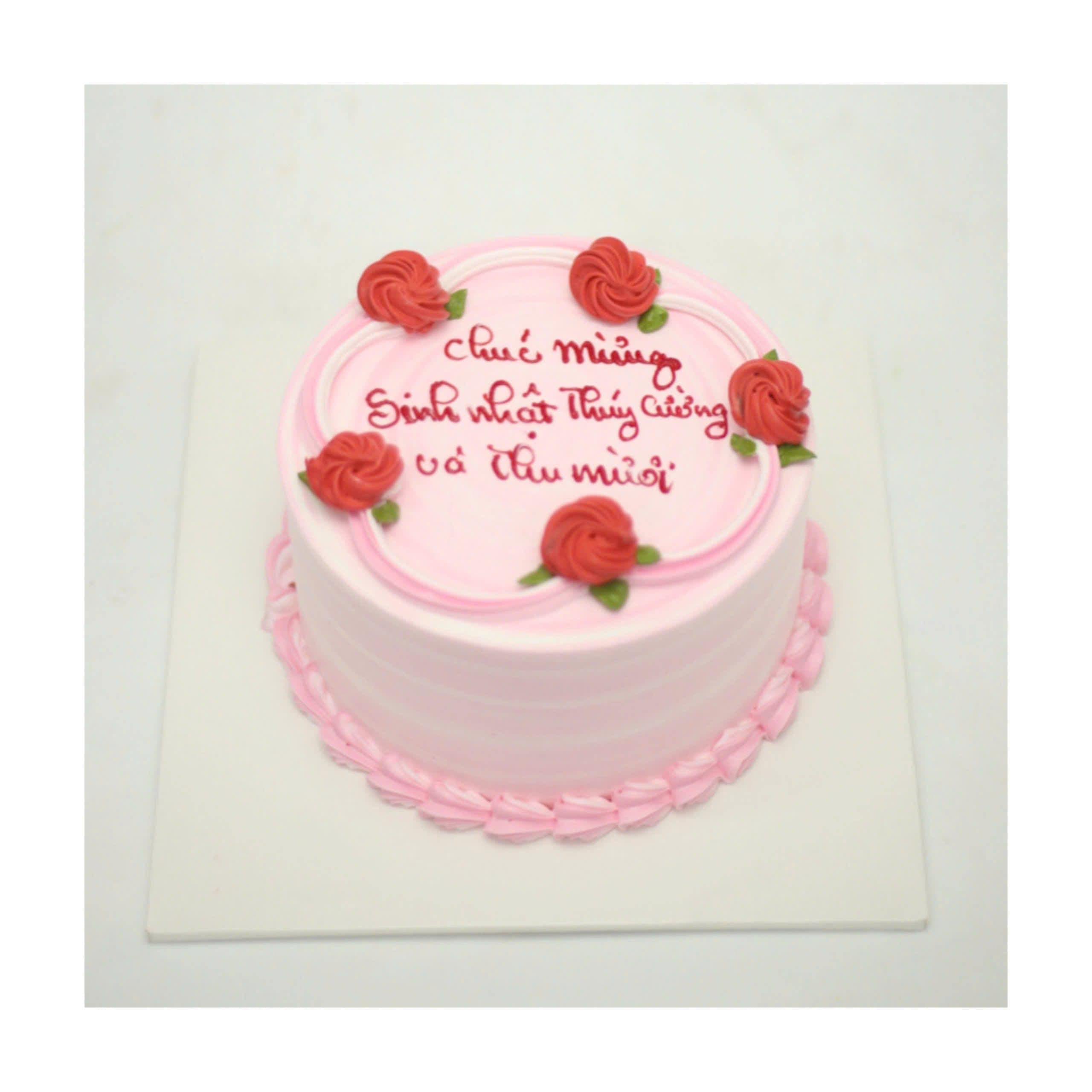 Bánh kem hoa hồng đỏ tặng Thúy Cường