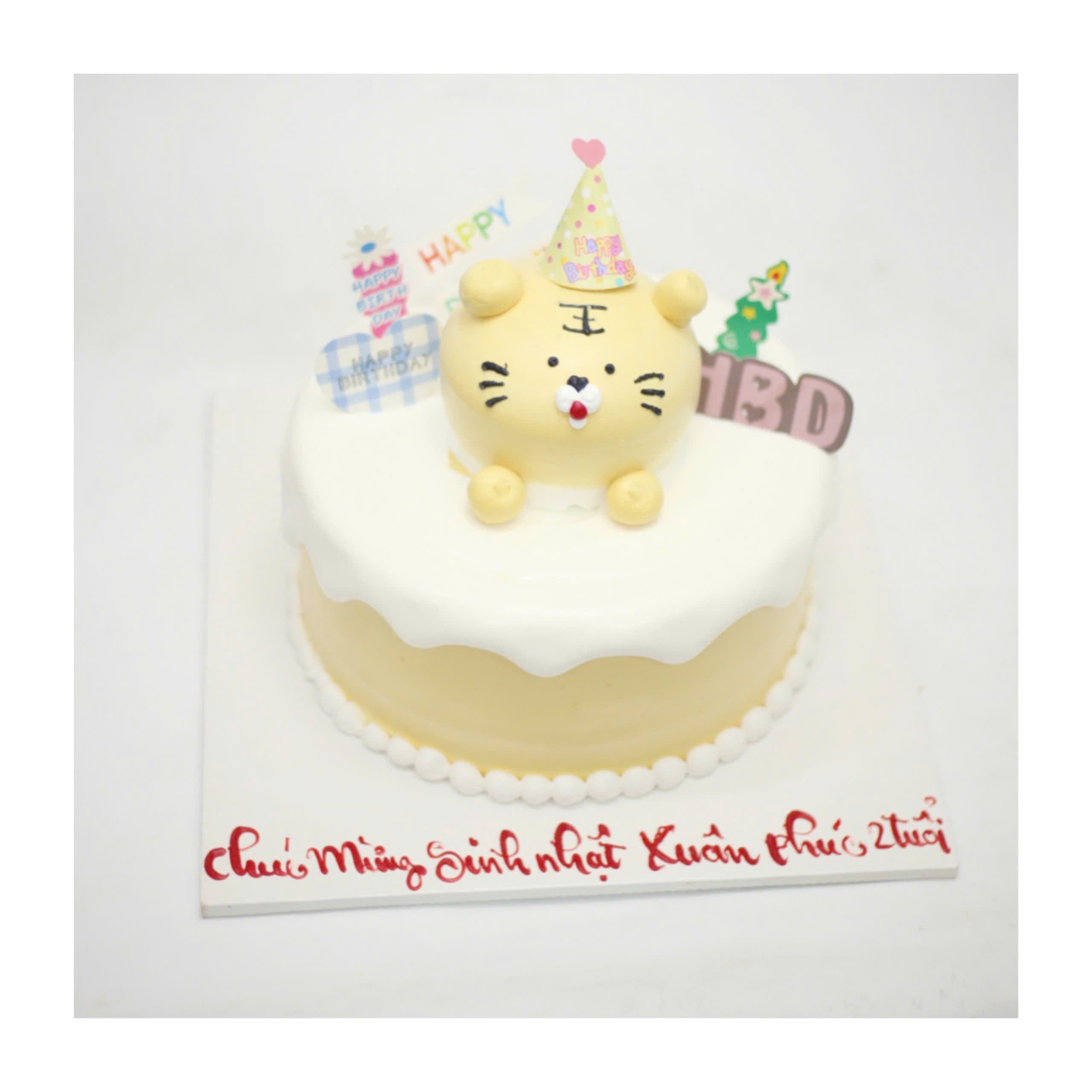 Bánh sinh nhật con hổ vàng Xuân Phúc