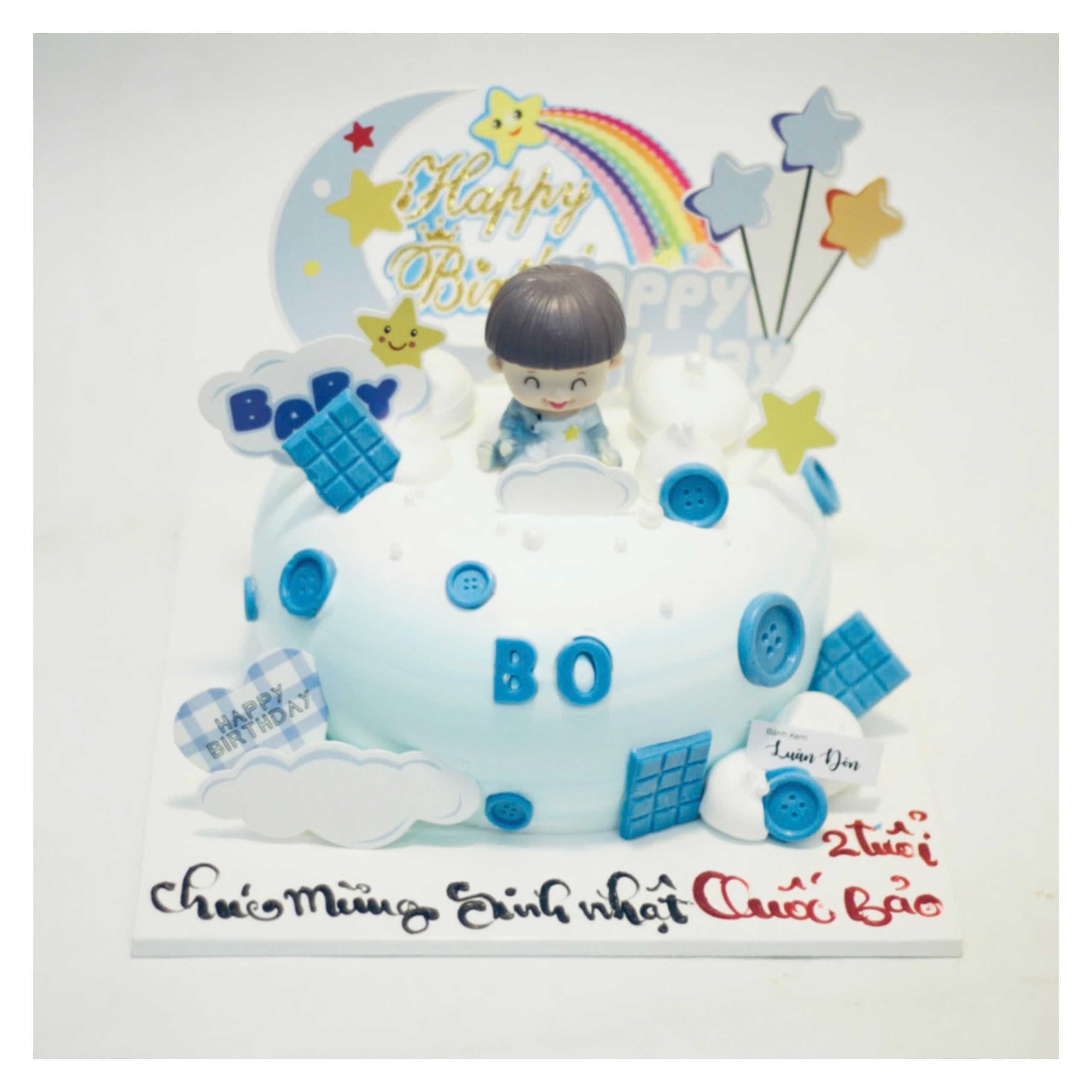 Bánh sinh nhật bé trai Quốc Bảo xanh dương