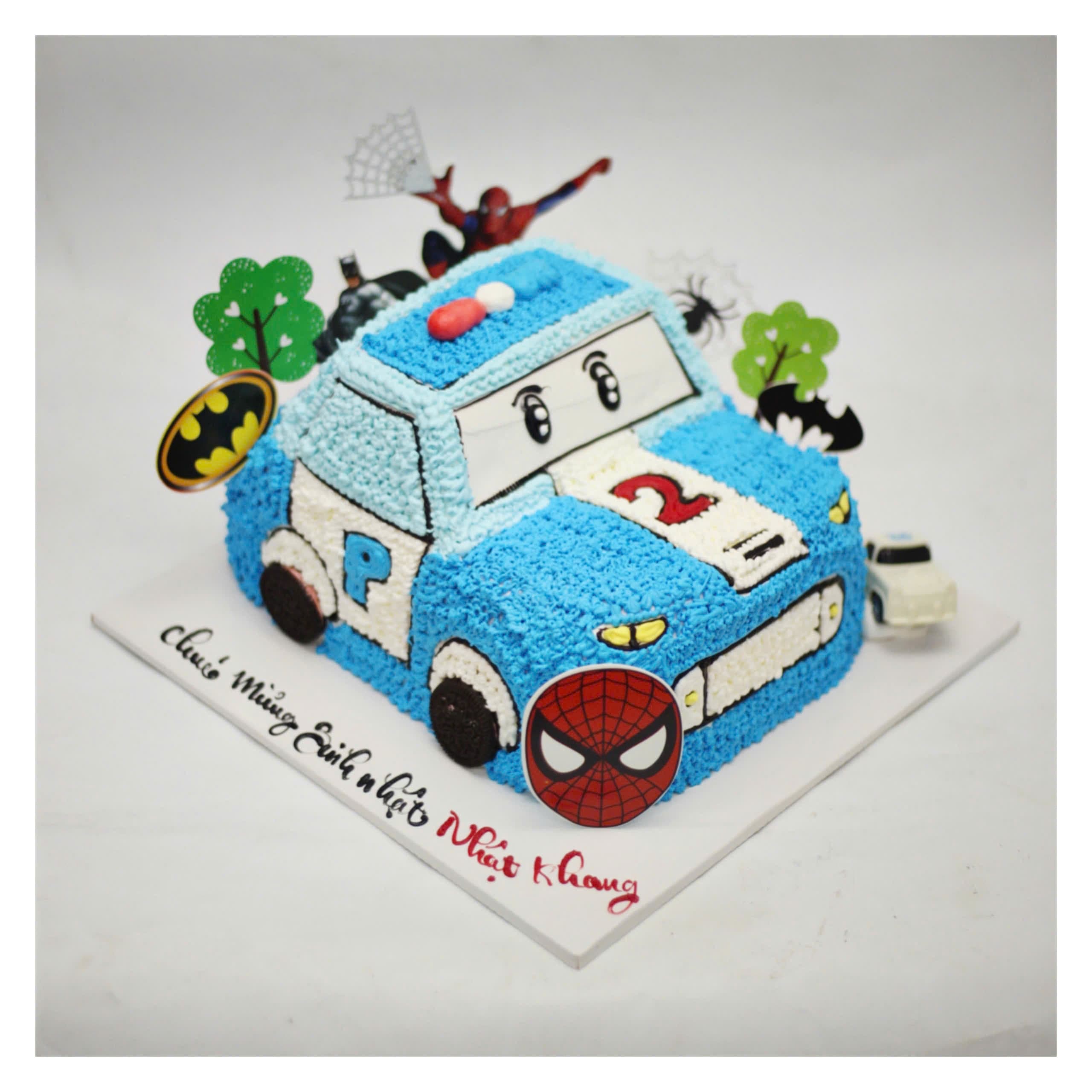 Bánh kem tạo hình xe cảnh sát xanh trắng